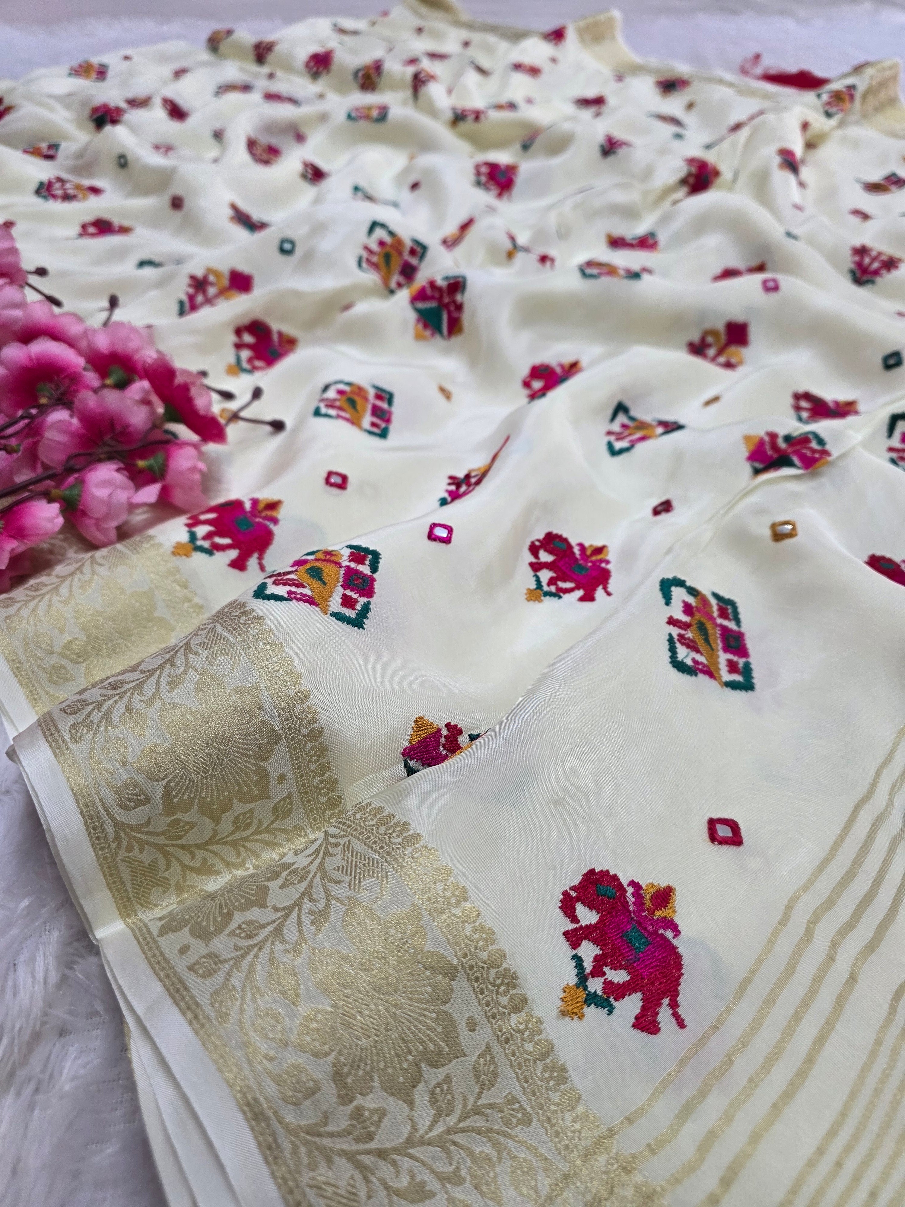 820004 Special Katha and Mirror Work H O Silk Saree