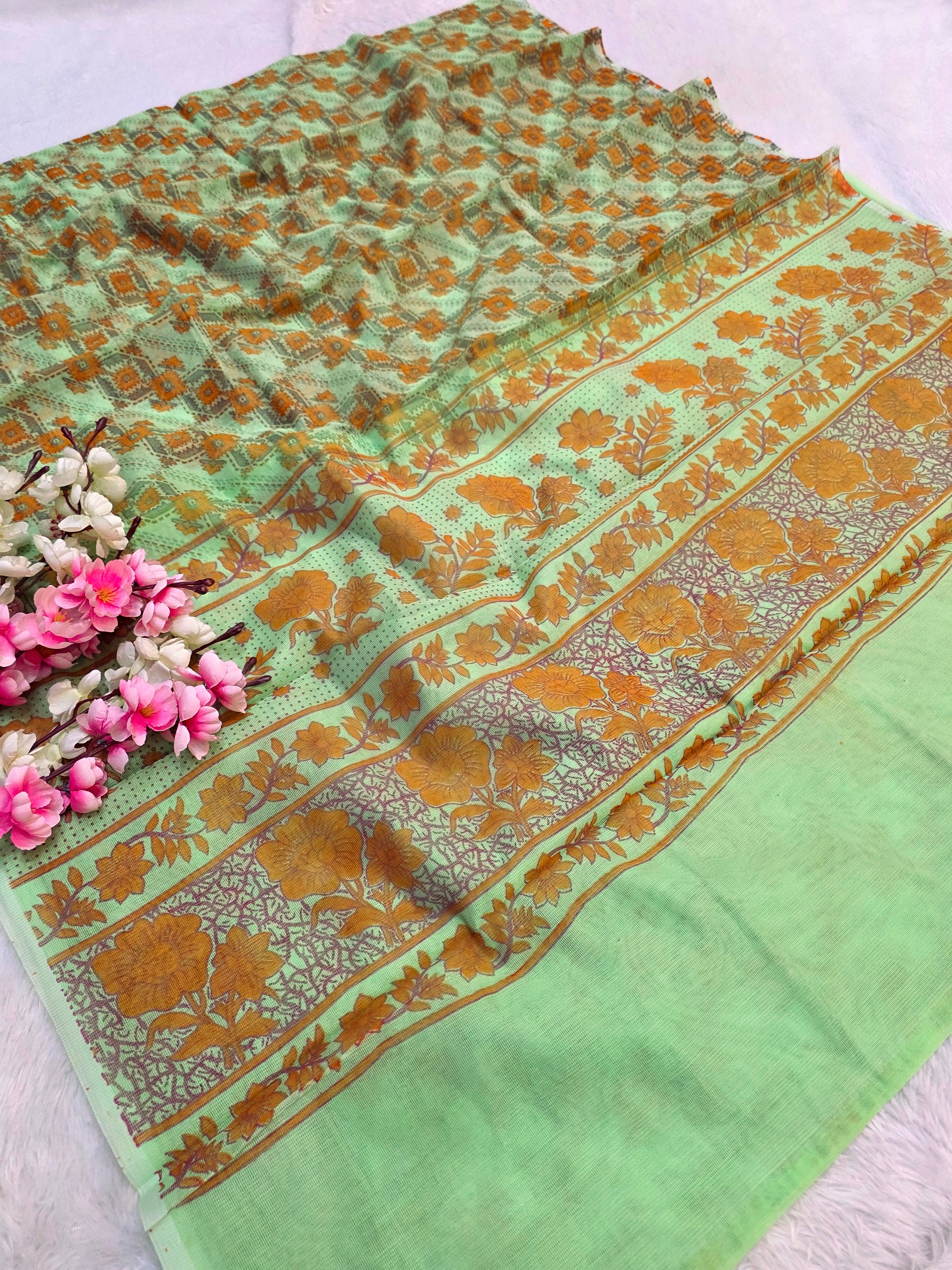 485001 सुपरनेट फ्लावर प्रिंट साड़ी - हरा