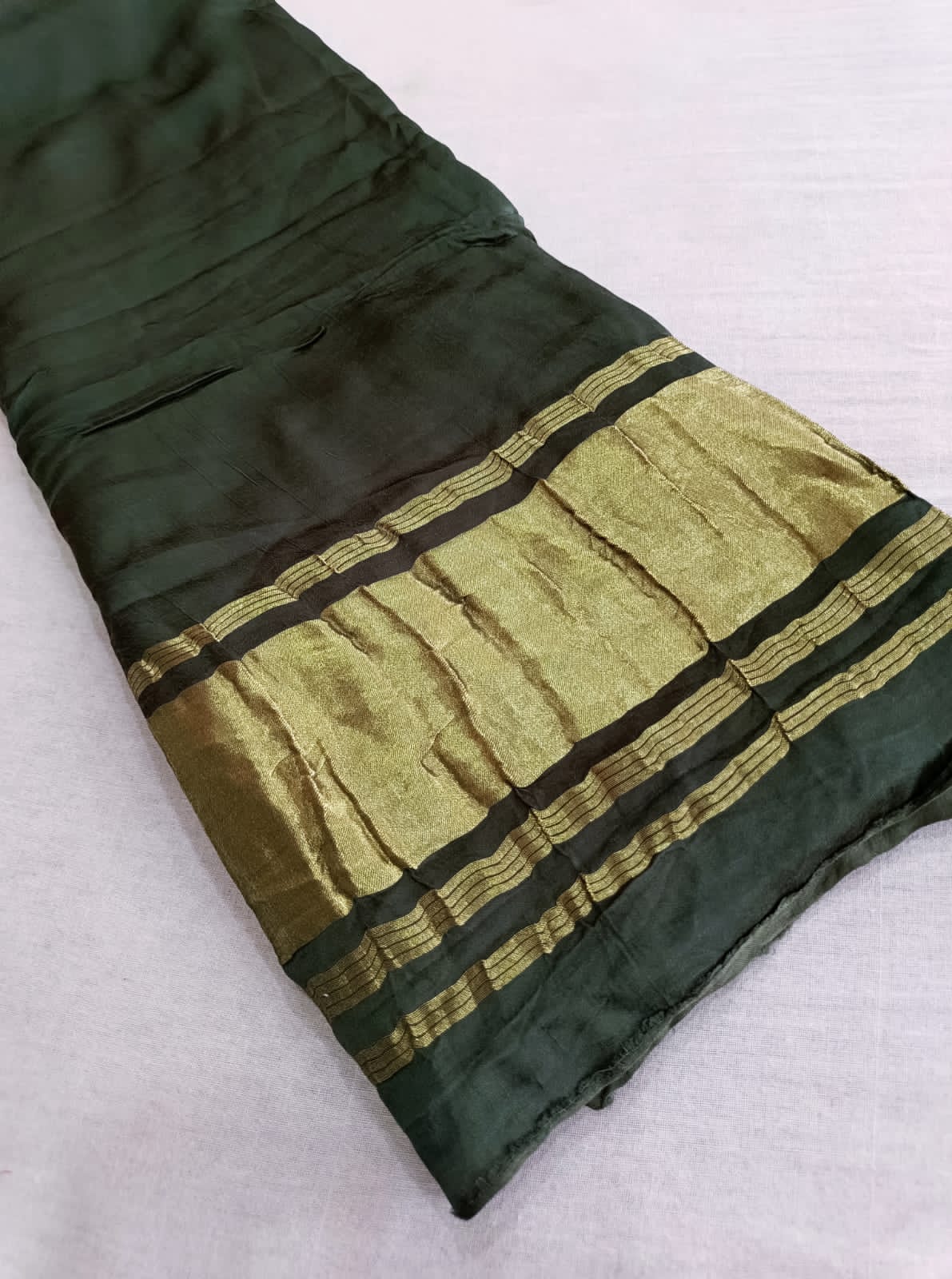 111001 शुद्ध गज्जी सिल्क सादा दुपट्टा - गहरा भूरा