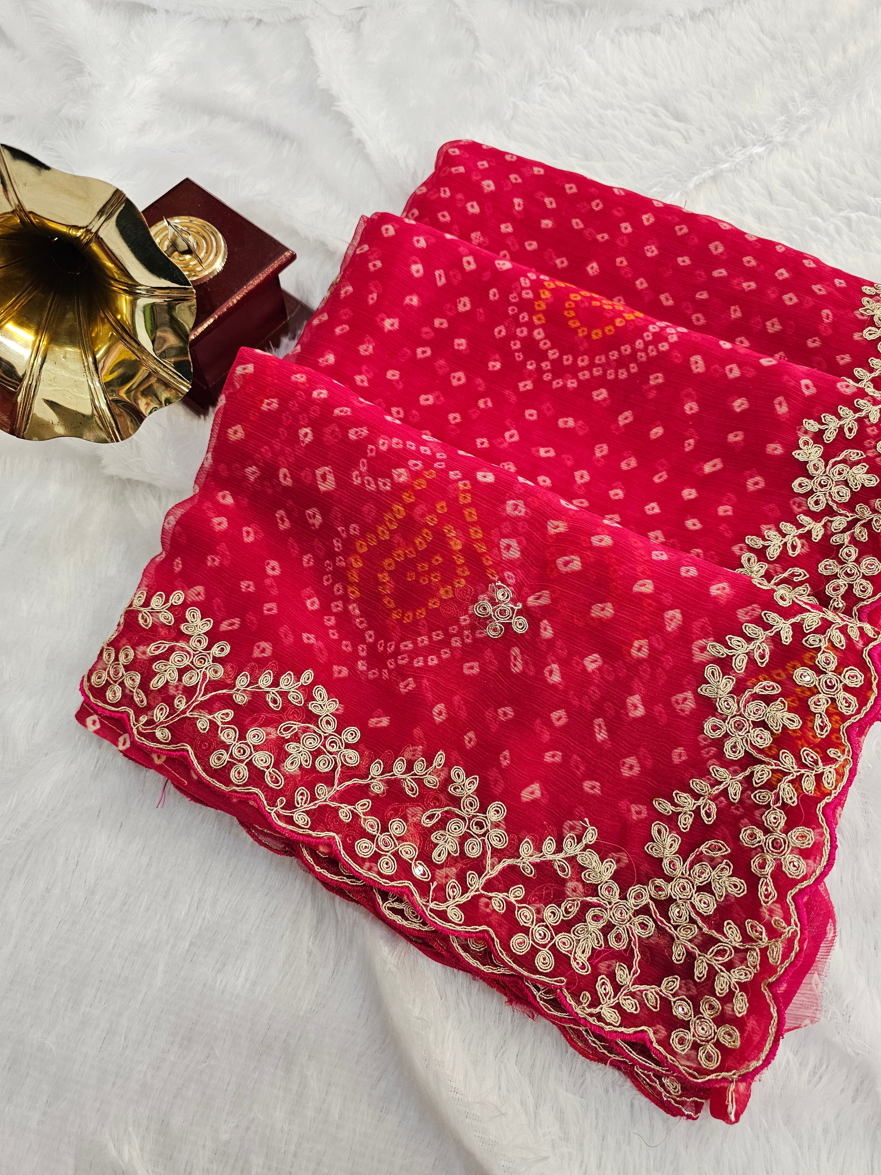 760002 Traditional Pita Work Border Bandhani Saree