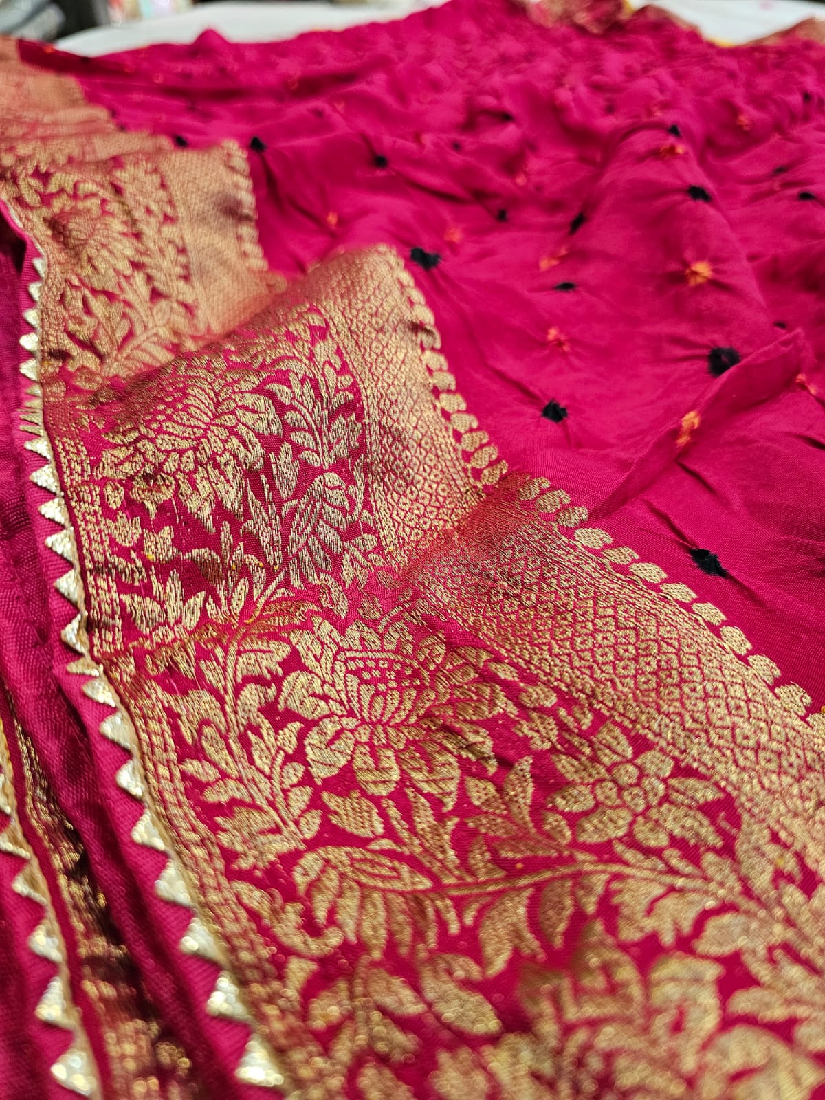 780018 Original Rajasthani Hand Bandhani Saree with Zari Work (711001) - Rani
