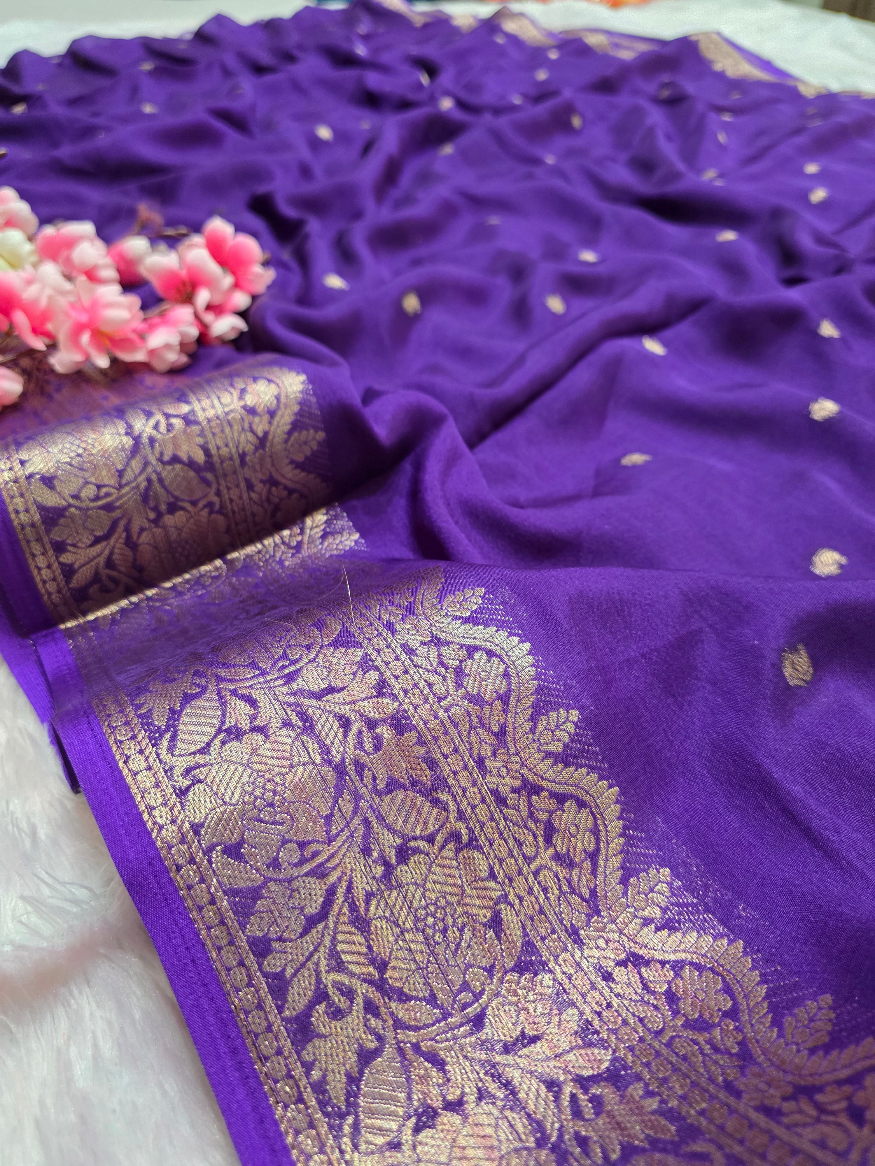 9234 Beautiful Soft Silk Zari Weaving Purple Saree With Printed Pallu