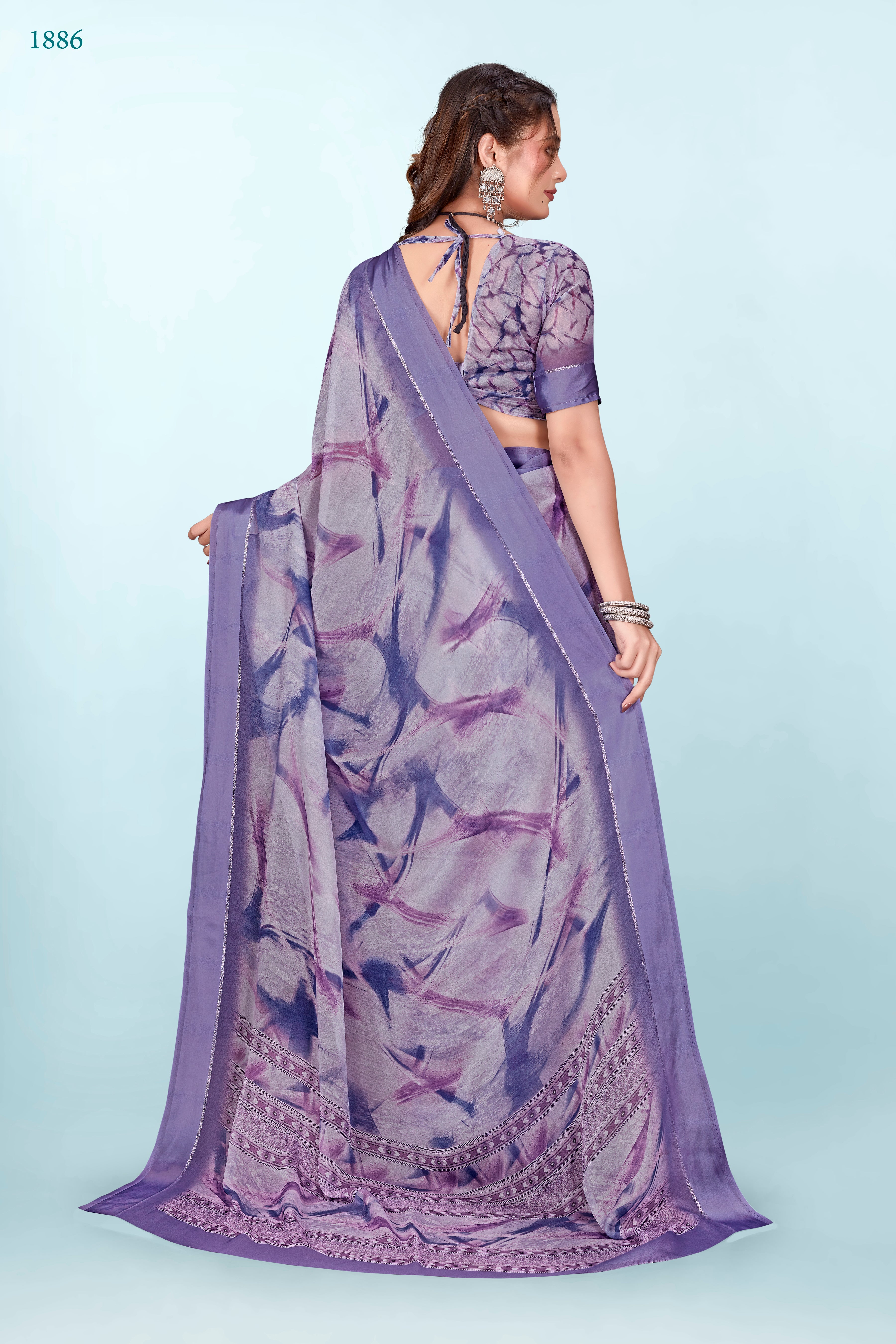 943001 Exclusive Flower Printed Crepe Silk Saree with Satin Border