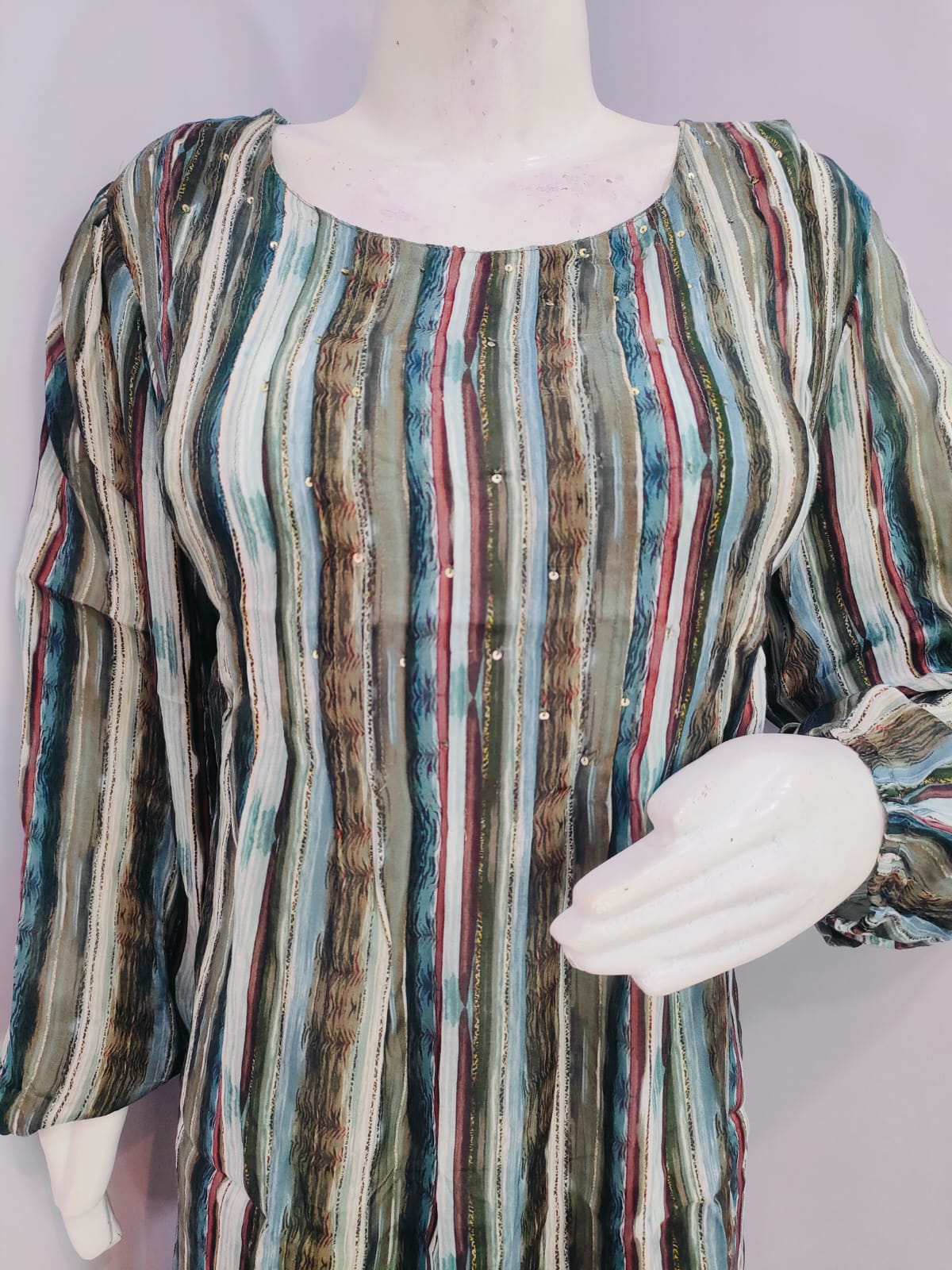 155001 स्टाइलिश को-ऑर्ड सेट सीक्वेंस वर्क के साथ