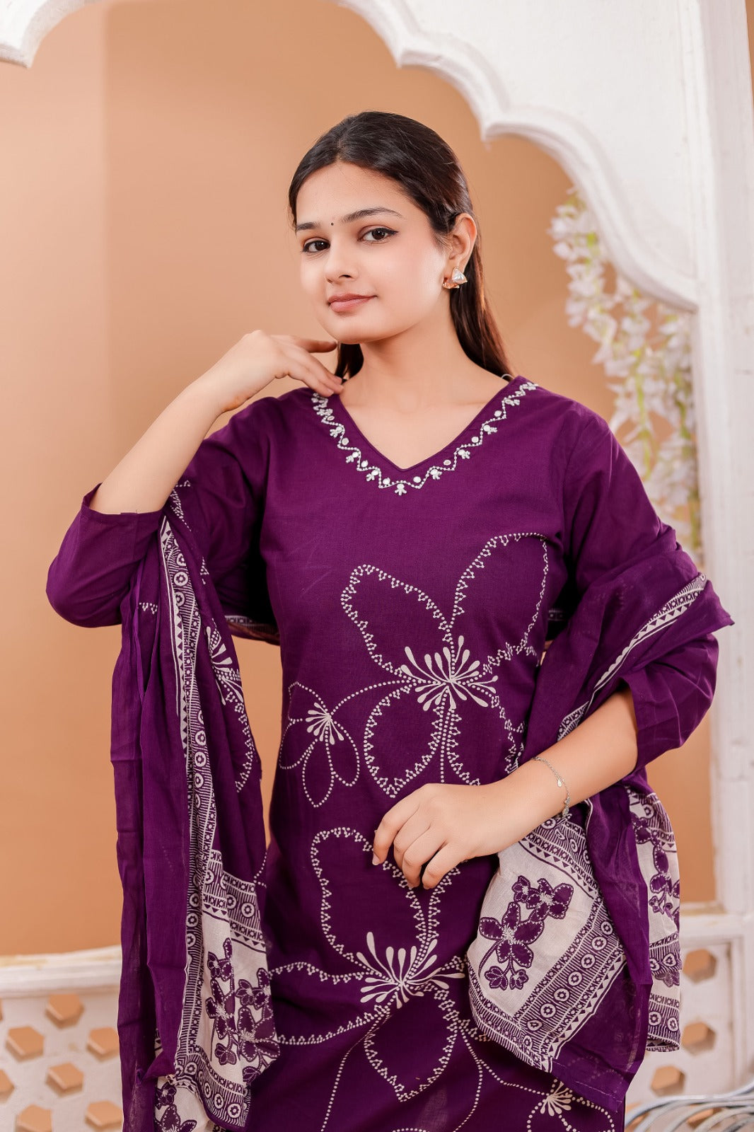 835002 Pure Cotton Straight Flower Print Cotton Kurti Set With Pant and Dupatta