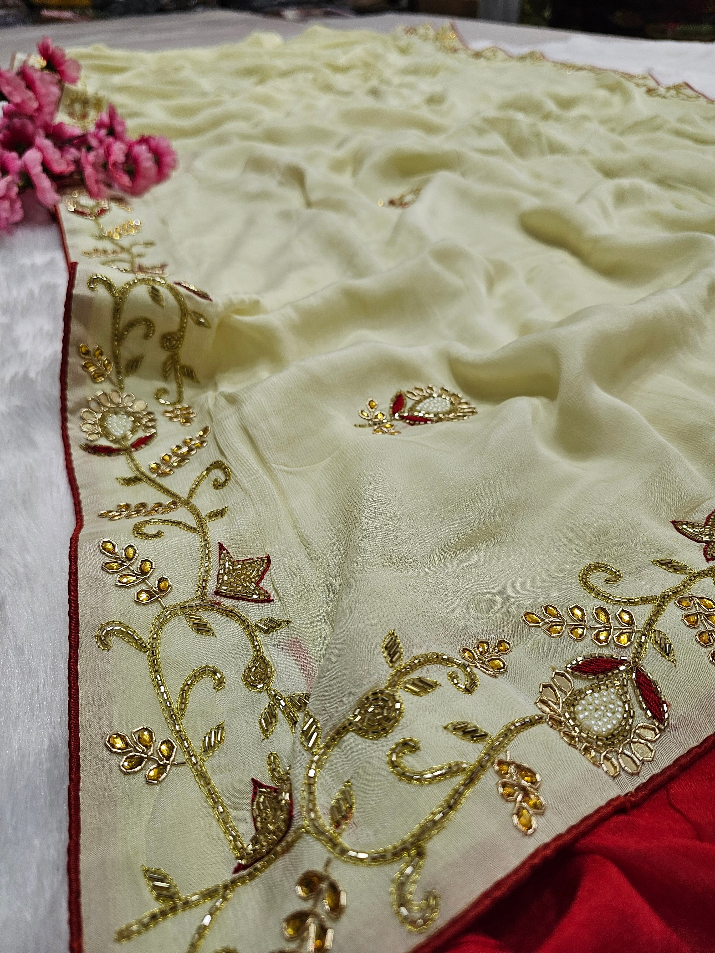 157001 शुद्ध रूसी सिल्क पार्टी वियर डिजाइनर साड़ी भारी कटदाना काम के साथ