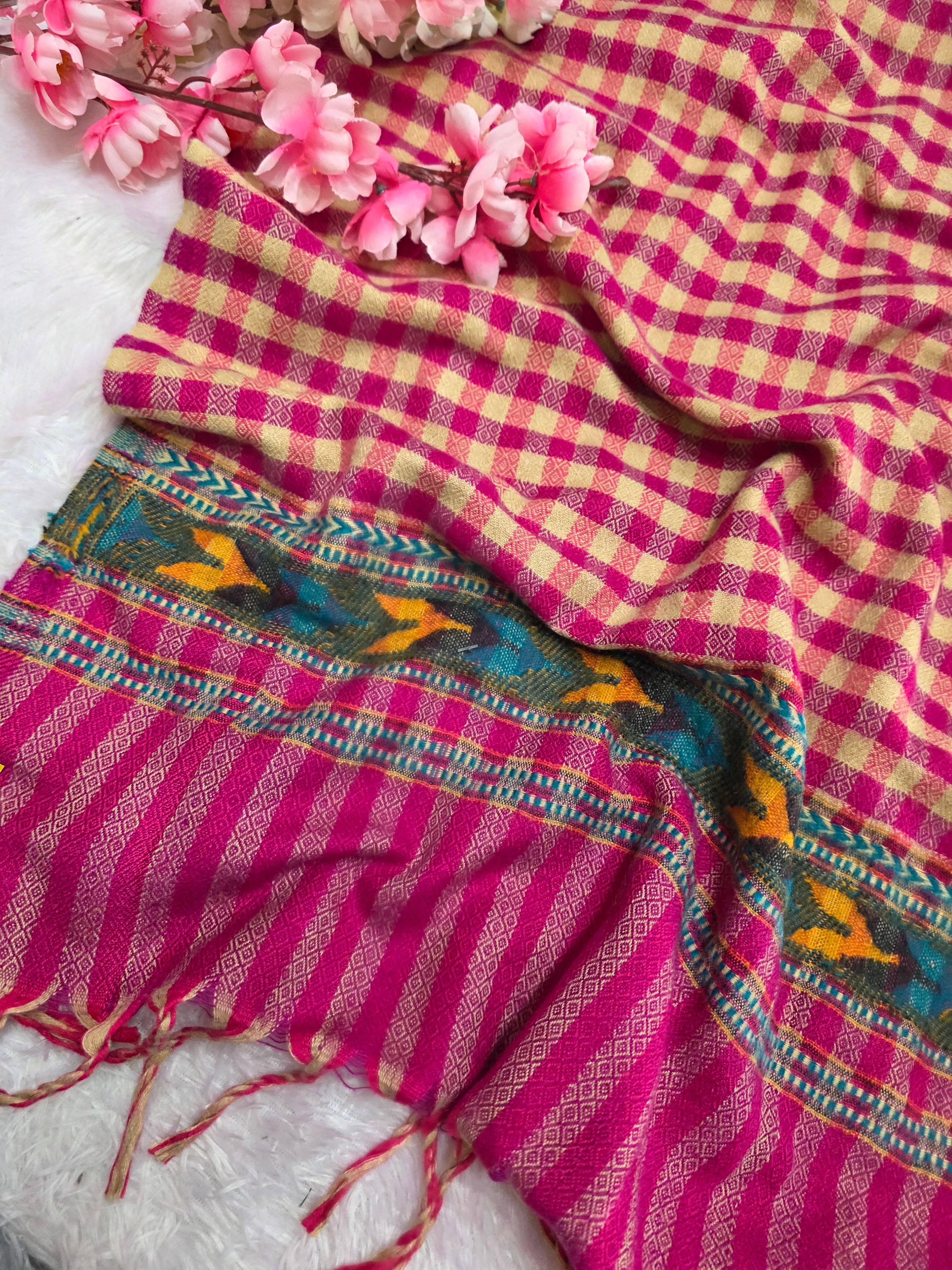 10403 Very Soft and Worm Woolen Shawl - Pink