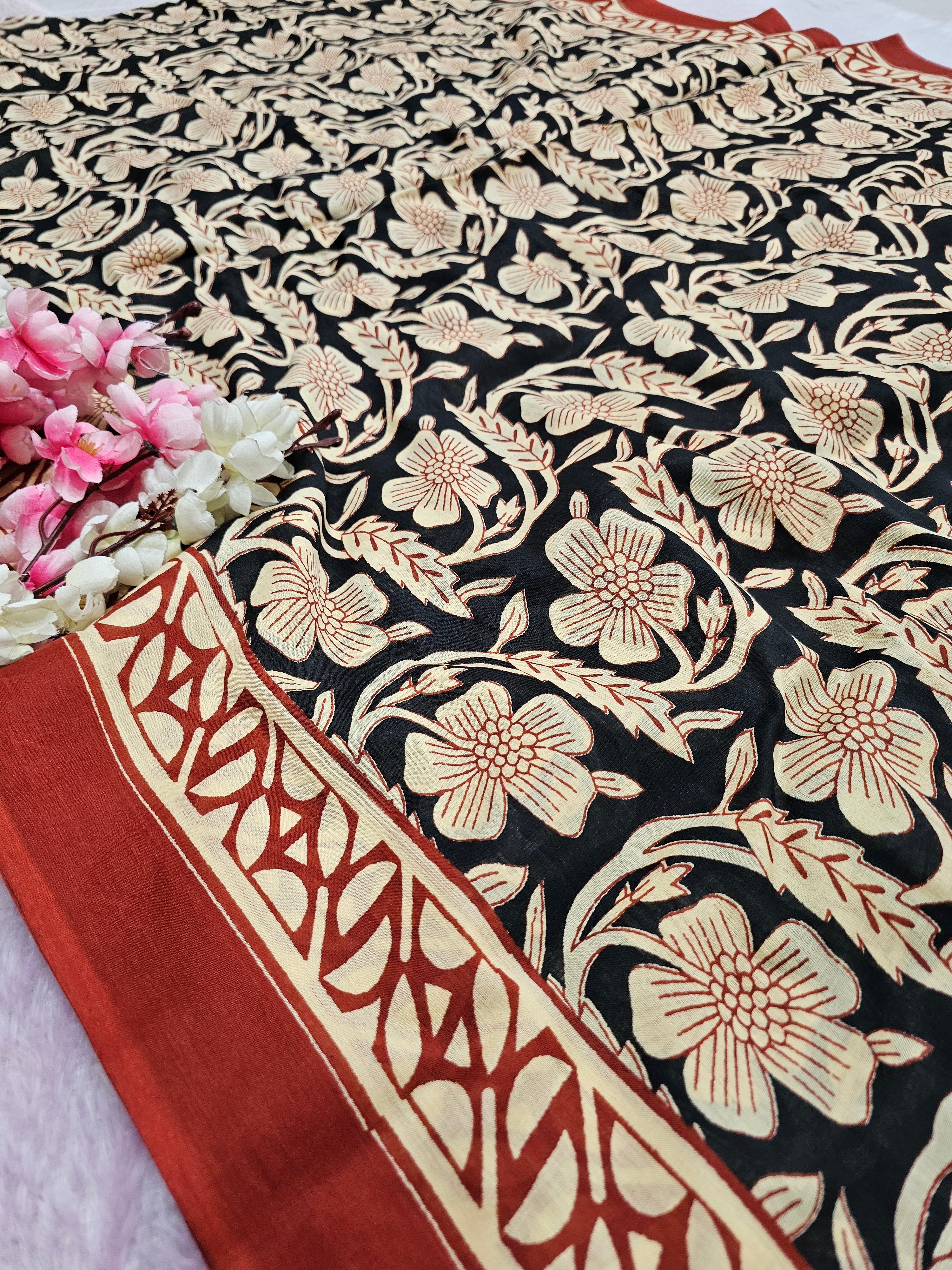 601002 शुद्ध मुल कॉटन हैंडब्लॉक प्रिंटेड साड़ी