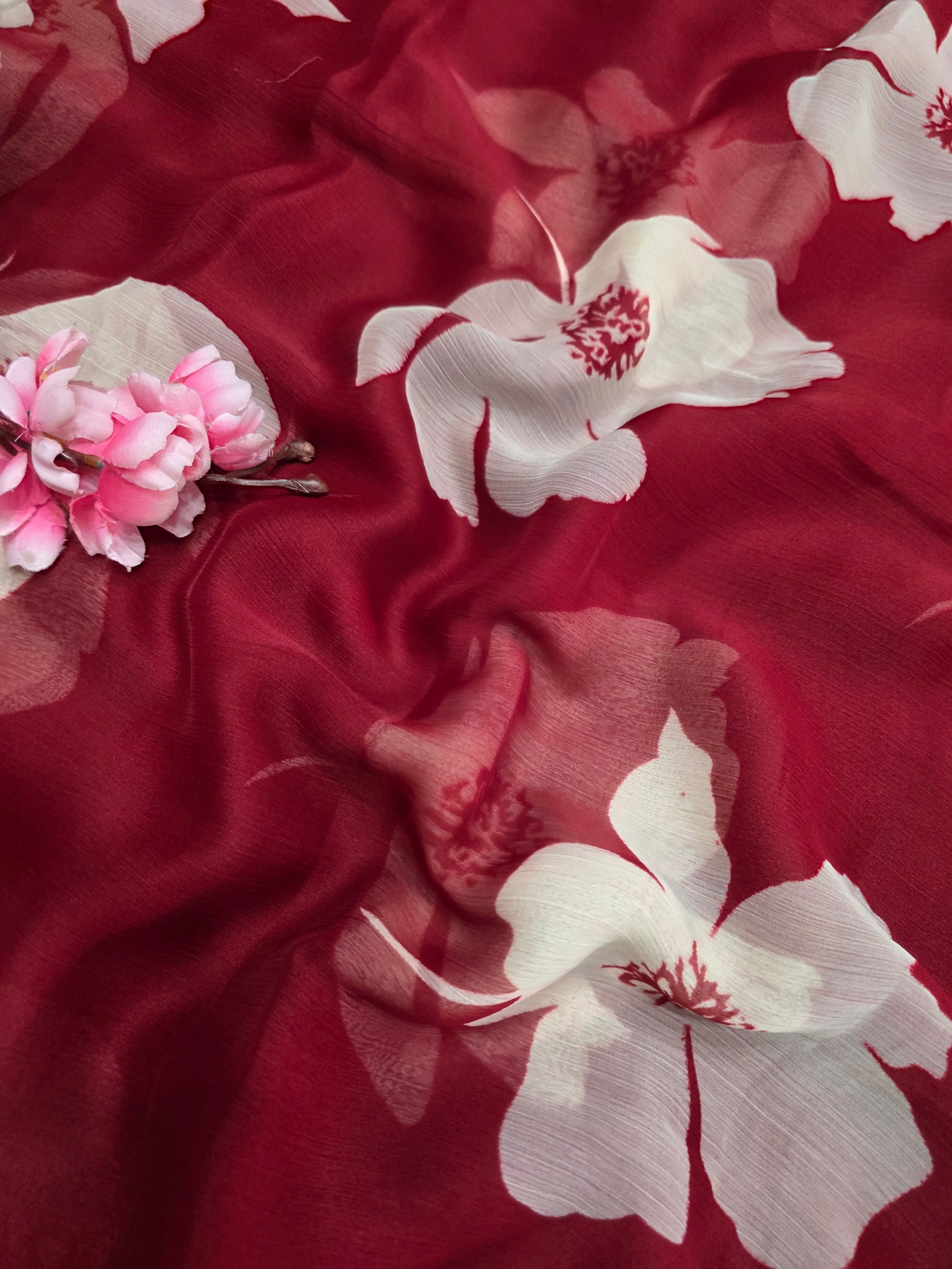 103903 Lightweight Elegant Semi Chiffon Flower Print Saree - Maroon