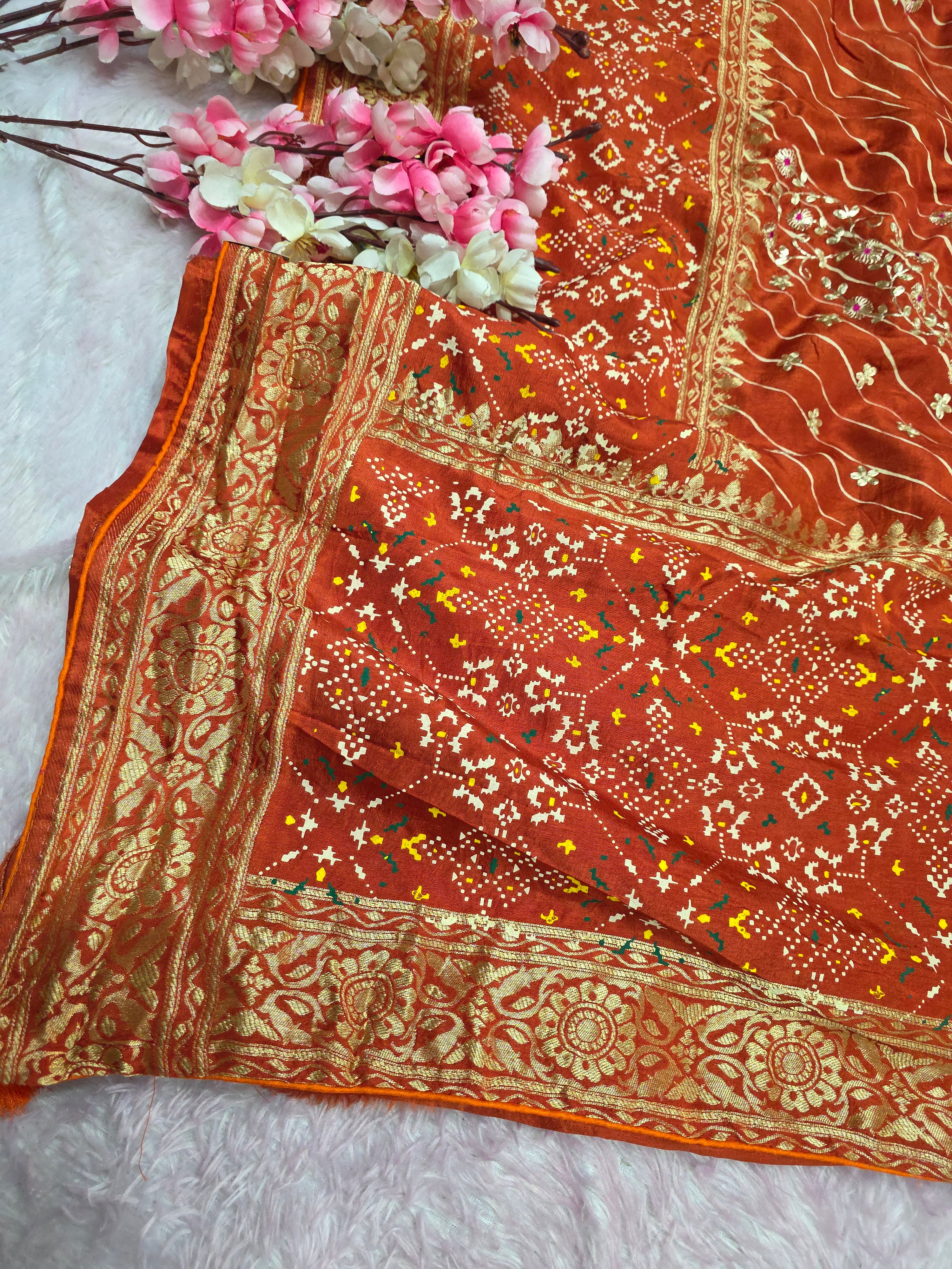 CA0690 Pure Dola Silk Lehariya Saree with Patola Having hand Pitta Work