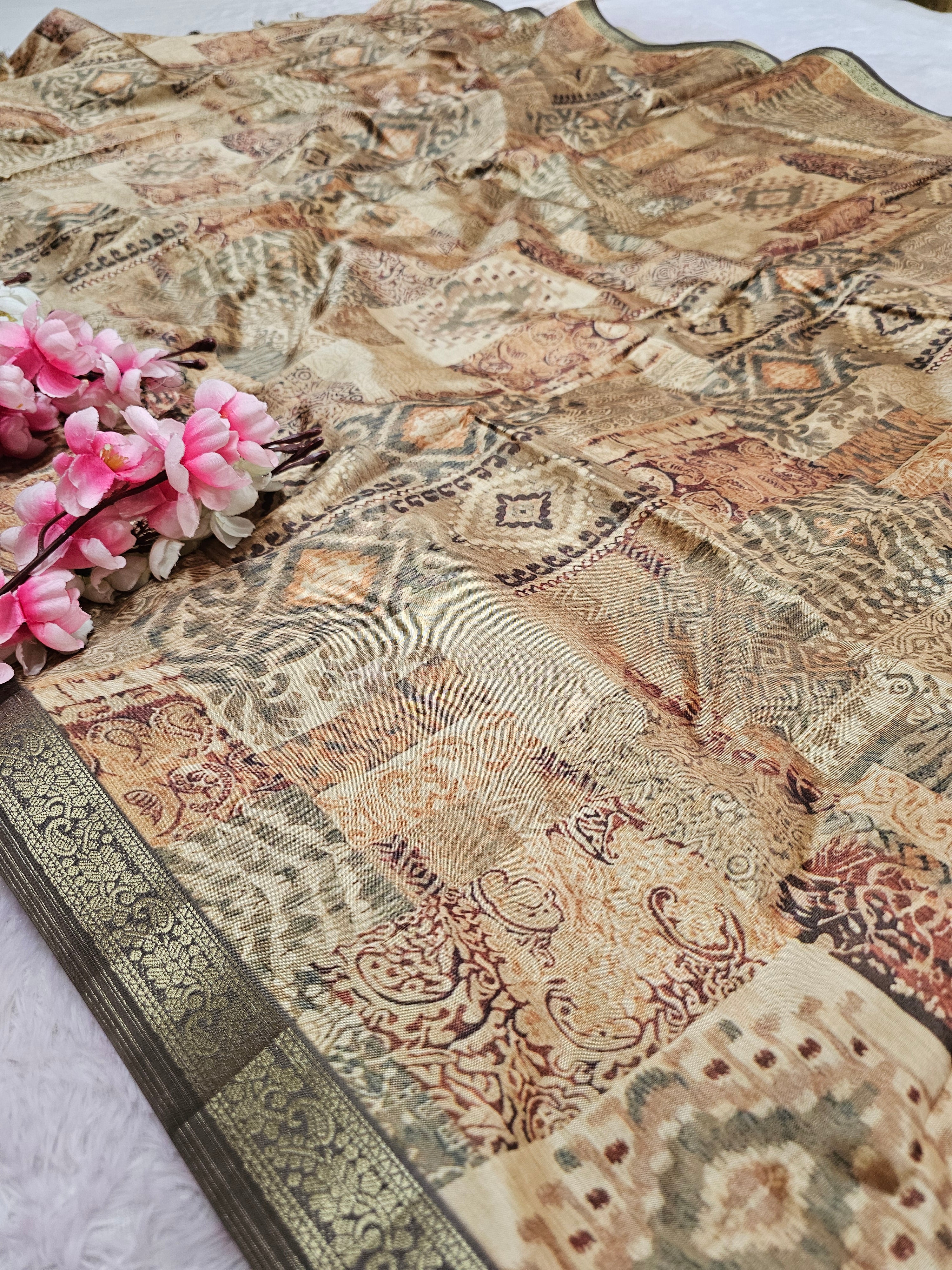 शुद्ध टसर सिल्क हाथ से बनी लेहरिया साड़ी प्रीमियम गोटापट्टी वर्क के साथ - 8837