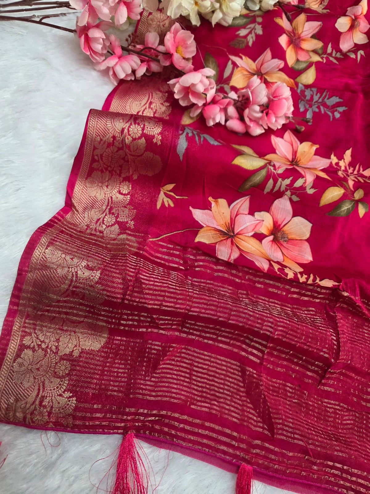 CA1533 Chitra Exclusive Pure Chinon Silk Flower Printed Saree With Zari Border