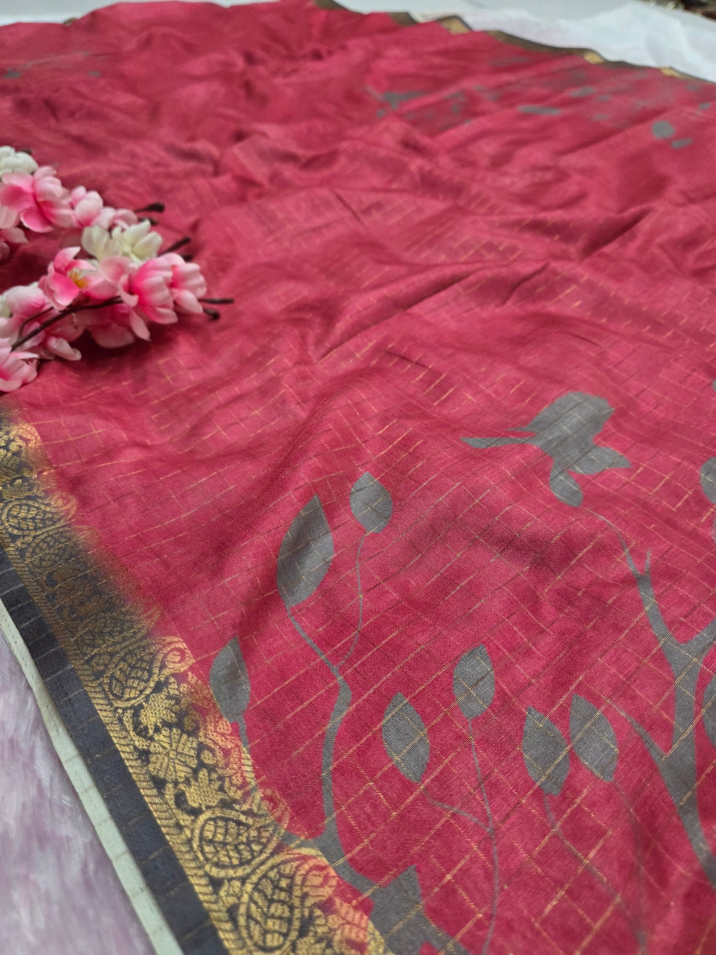 102401 Exclusive Soft Viscose Silk Printed Saree with Zari Weaving Checks