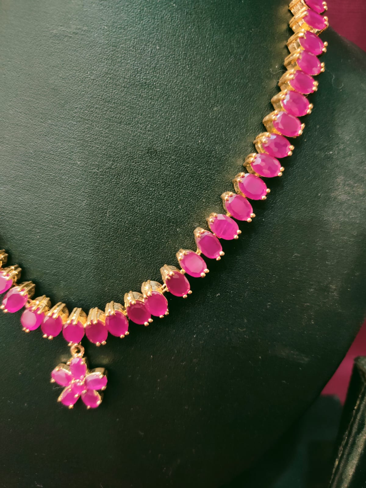 महिलाओं के लिए ग्लैमरस वेडिंग ज्वेलरी