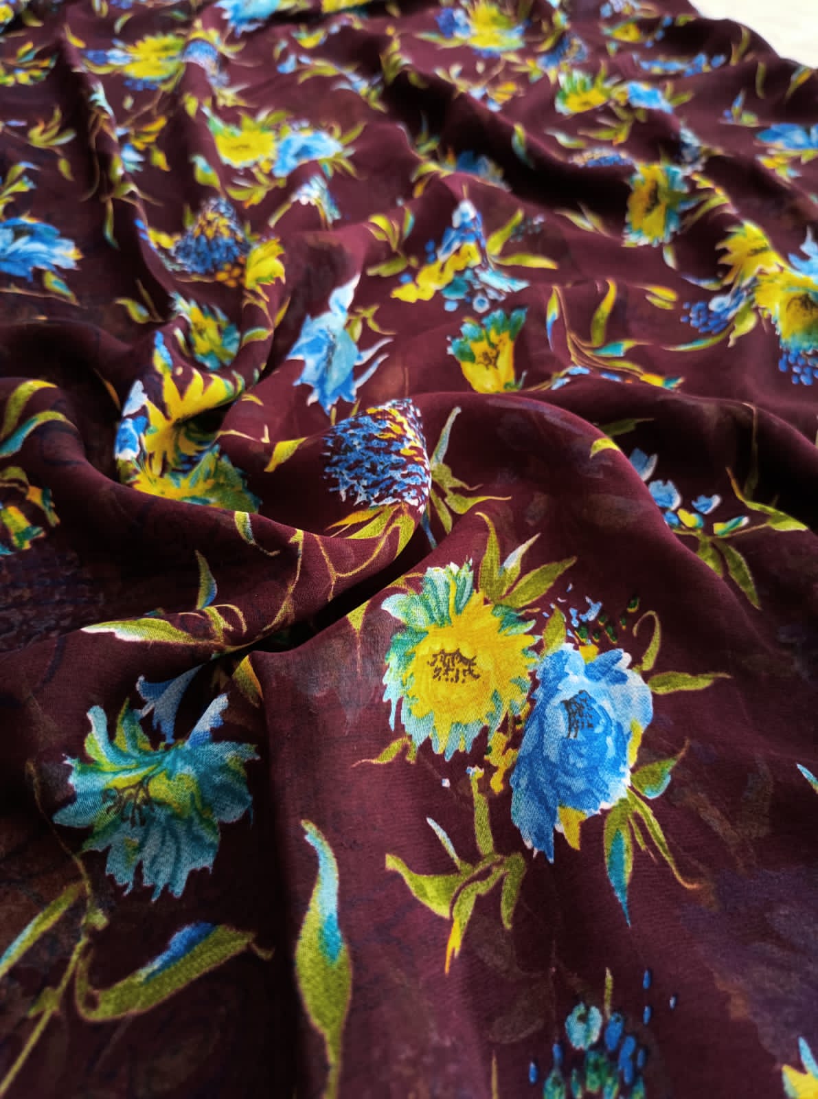 401001 फ्लावर प्रिंट वाइन जॉर्जेट साड़ी 343001