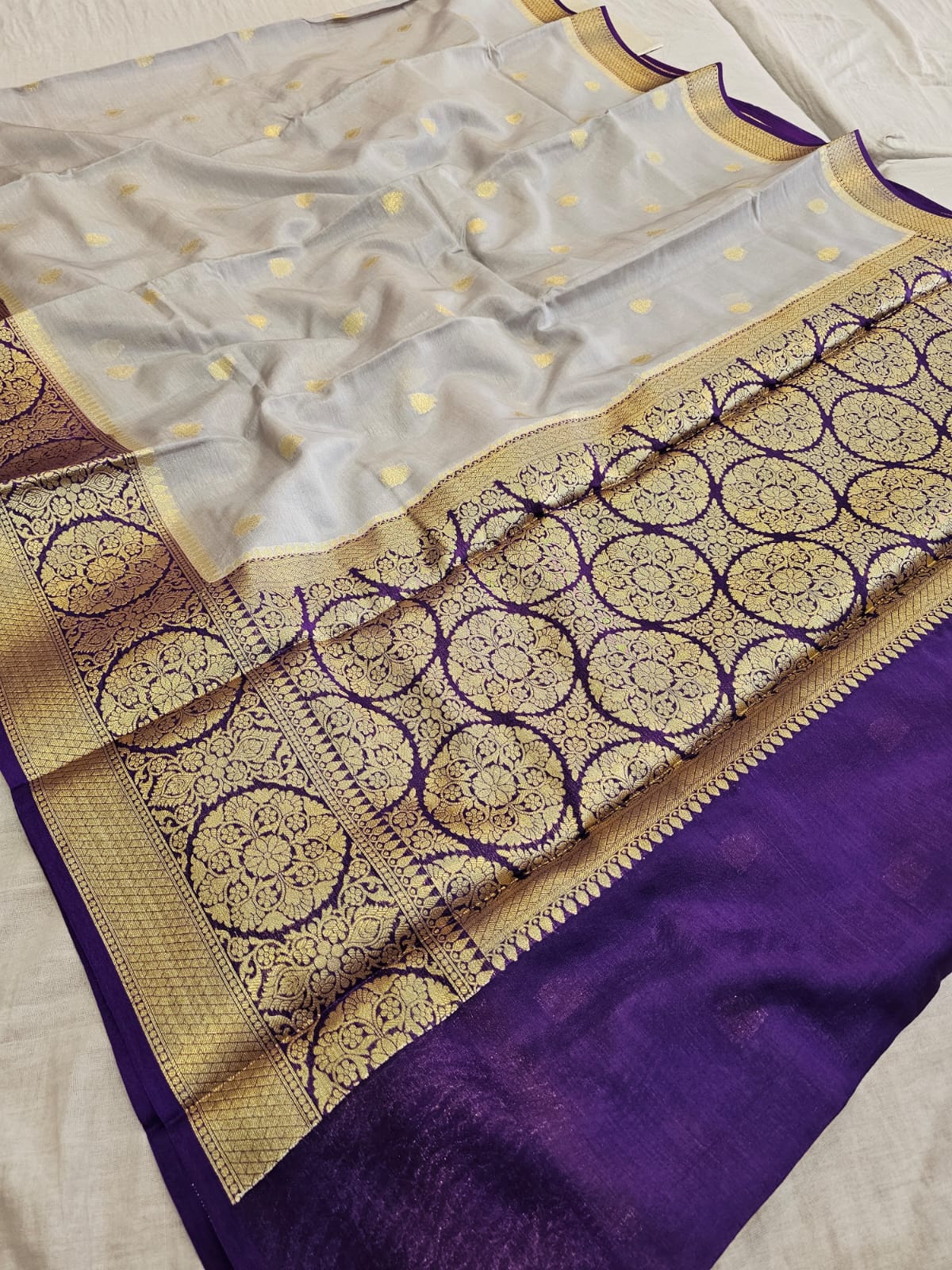 780005 Banarasi Soft Silk Dual Color Saree With Goled Zari (730003) grey