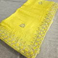164003 शुद्ध ओपरा सिल्क डिजाइनर छायांकित साड़ी भारी कटदाना और अनुक्रम हाथ के काम के साथ - पीला 126001 
