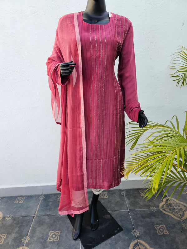 539009 Party Wear Fancy Straight Kurti with Chiffon Dupatta