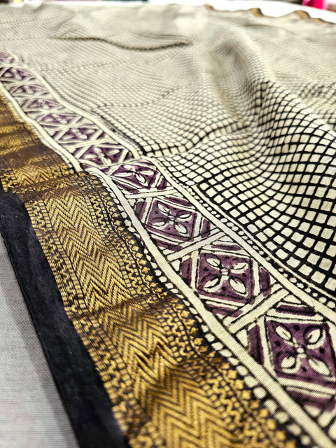 584006 Pure Maheshwari Cotton Silk  Handblocked Printed Saree