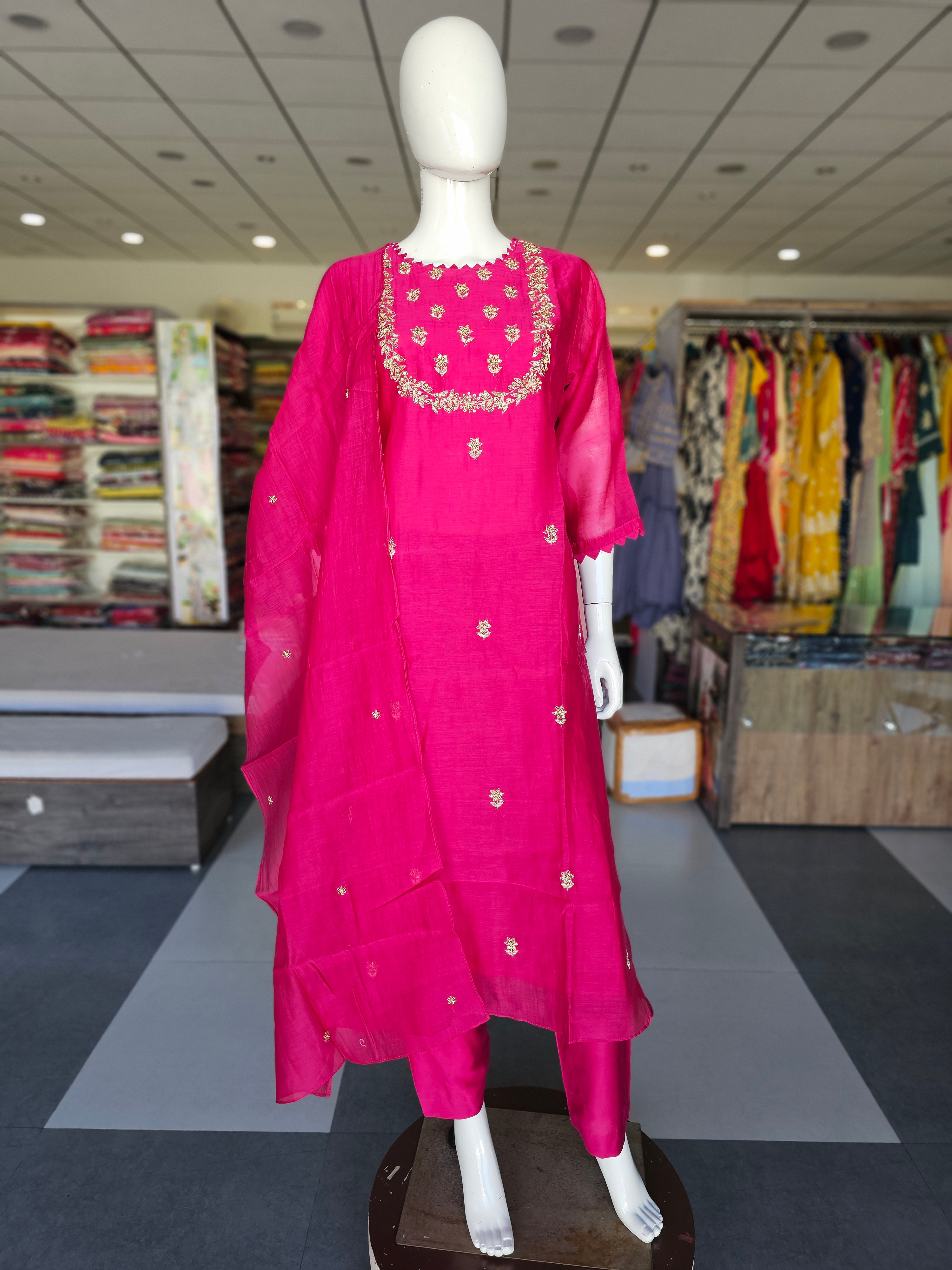 C77007 Premium Pure Chanderi Cotton Silk Kurti with Dupatta (1977 )