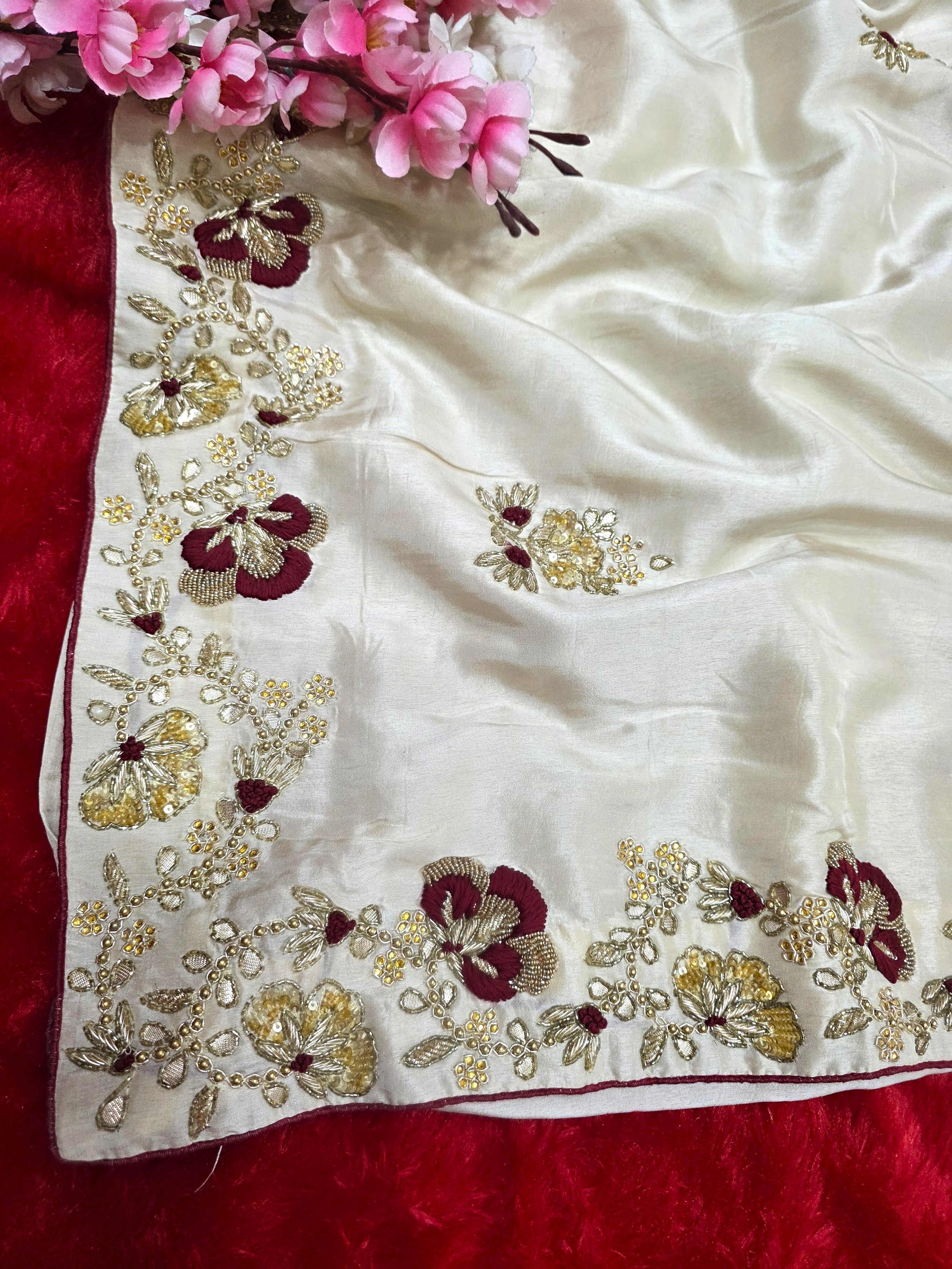 शुद्ध रूसी सिल्क हैवी पार्टी वियर साड़ी ज़रदोज़ी और सीक्वेंस हैंडवर्क साड़ी के साथ 