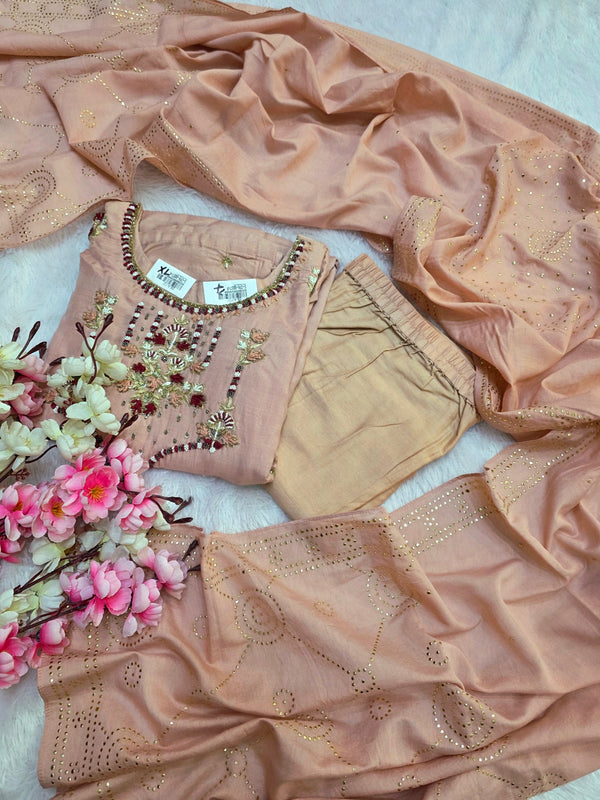 862009 Designer Pink Maslin Kurti With Pant and Dupatta