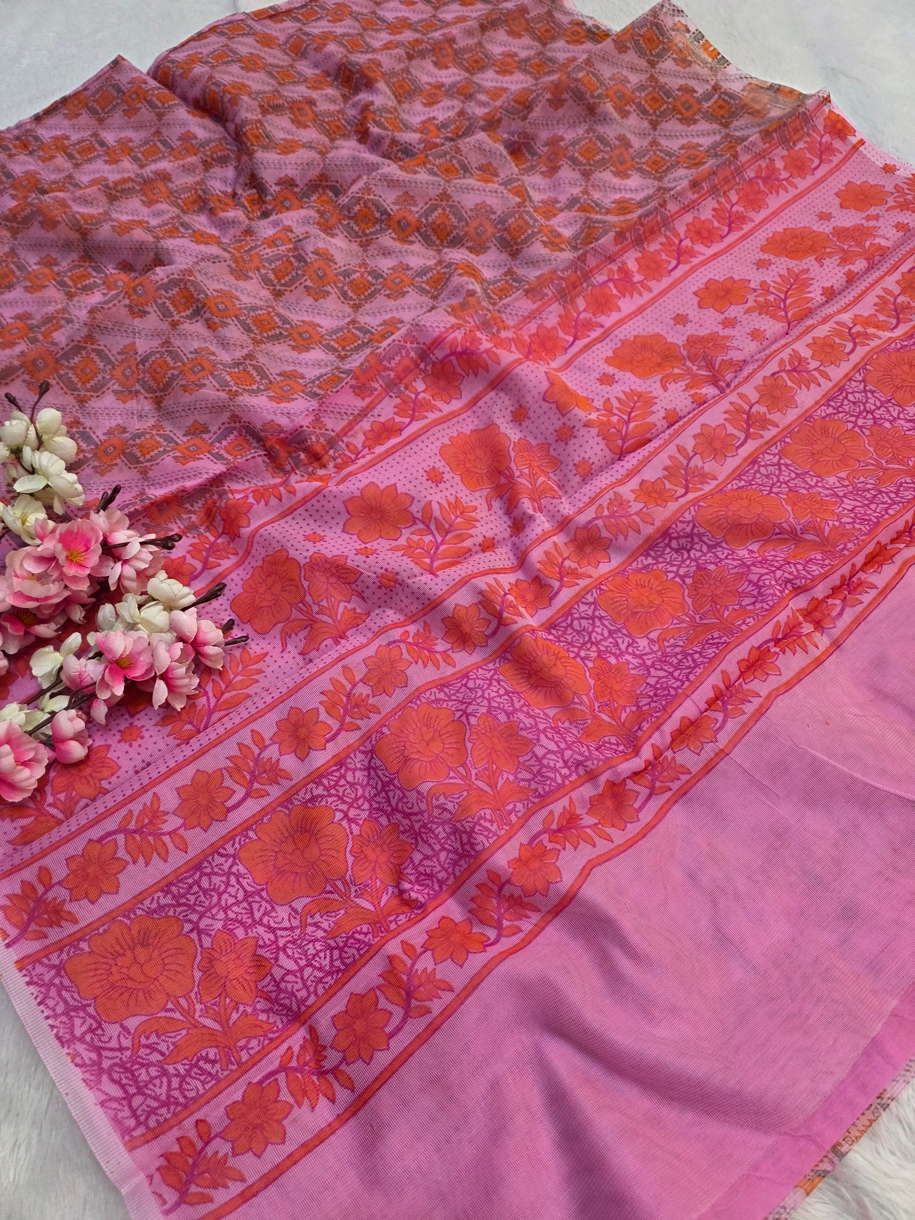 485001 सुपरनेट फ्लावर प्रिंट साड़ी - गहरा गुलाबी 