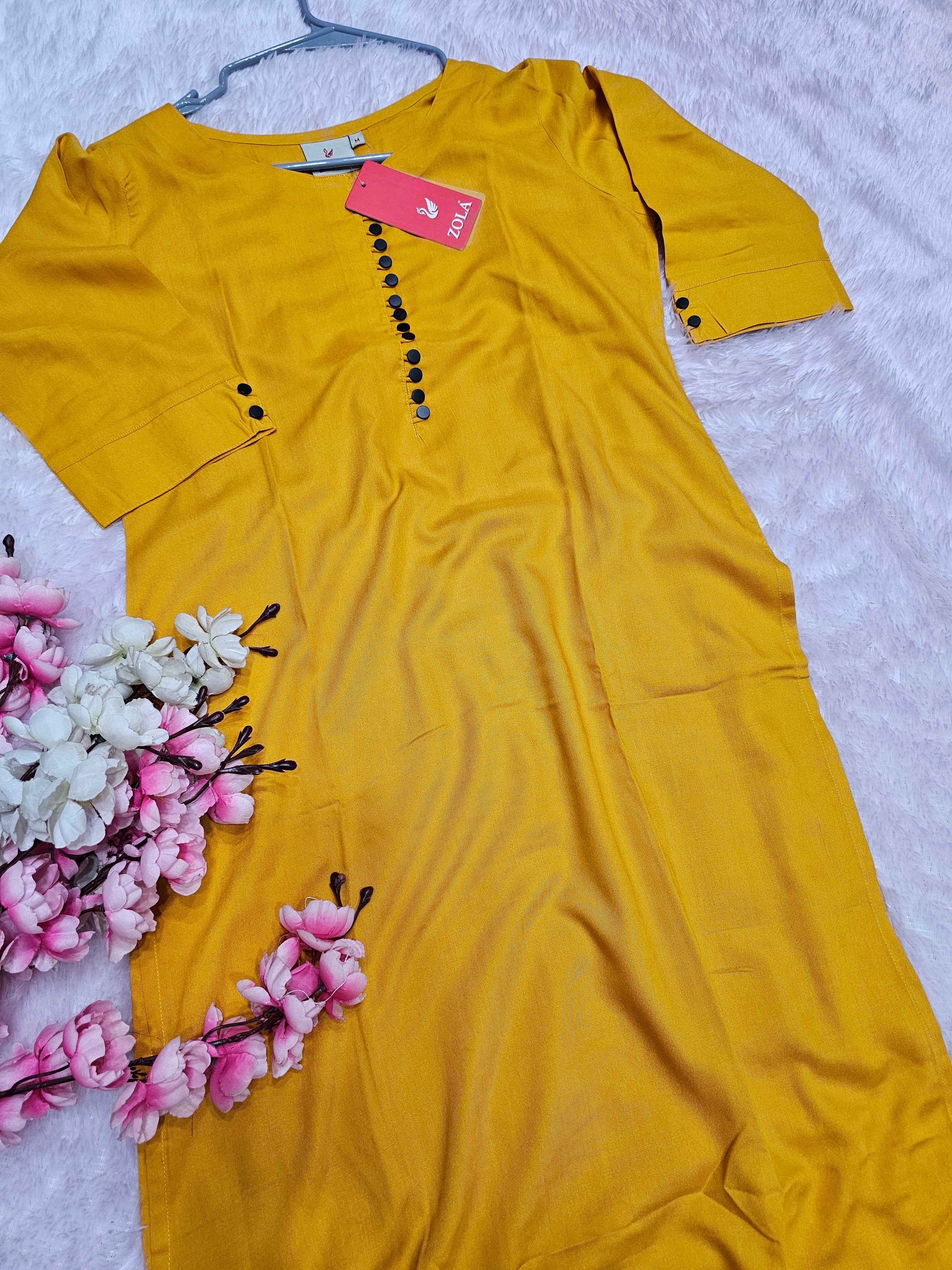 858011 Smooth Rayon Solid Color Straight Kurti