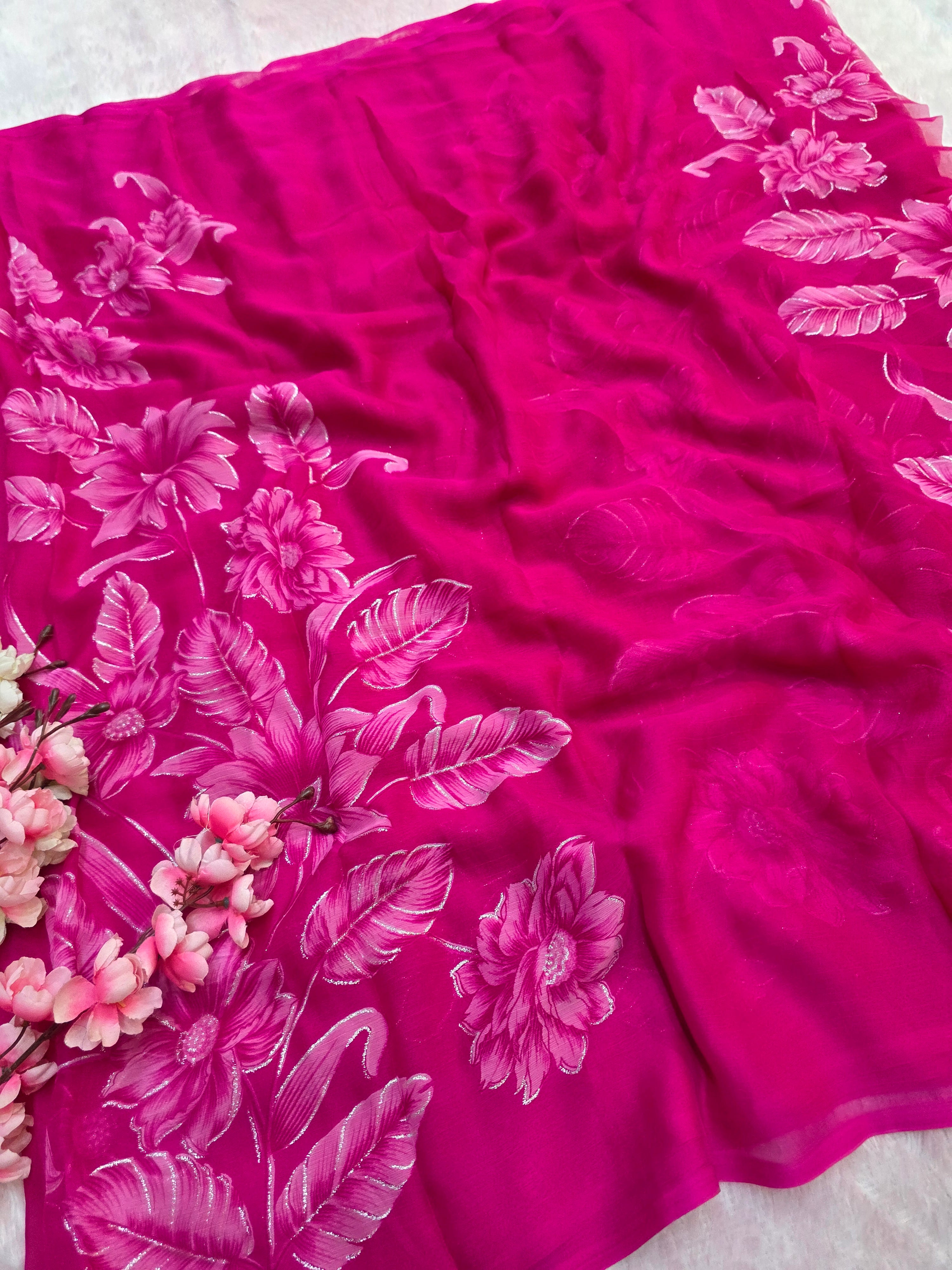 644001 एक्सक्लूसिव शिफॉन फ्लावर प्रिंट साड़ी - हरा 