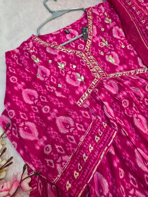 889006 Pure Malmal Cotton Naira Cut Zari Work Kurti With Dupatta and Pant - Rani