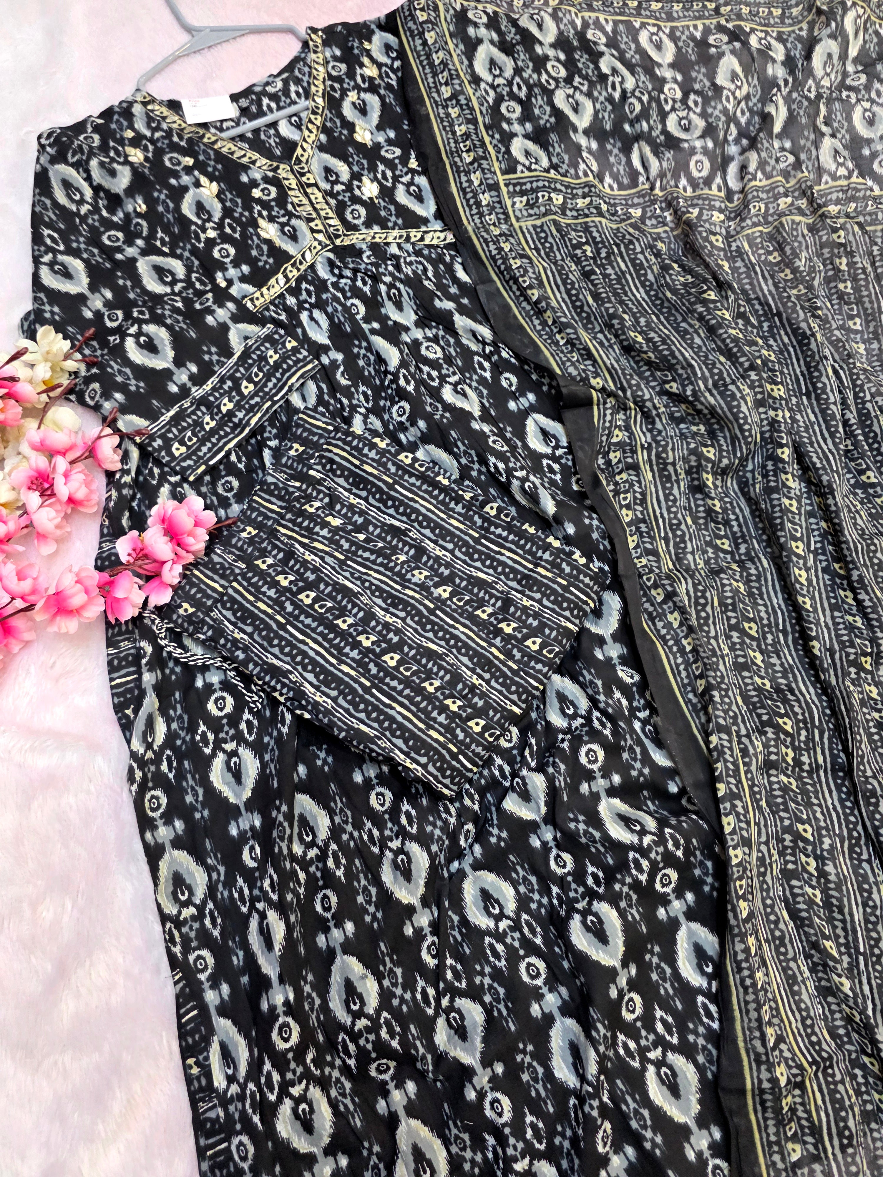 889006 Pure Malmal Cotton Naira Cut Zari Work Kurti With Dupatta and Pant - Black