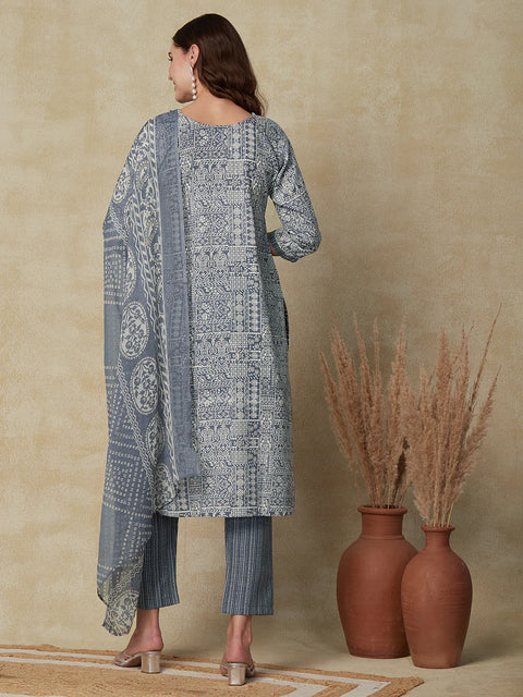 Ethnic Printed & Embroidered Straight Fit Kurta With Pant - Blue