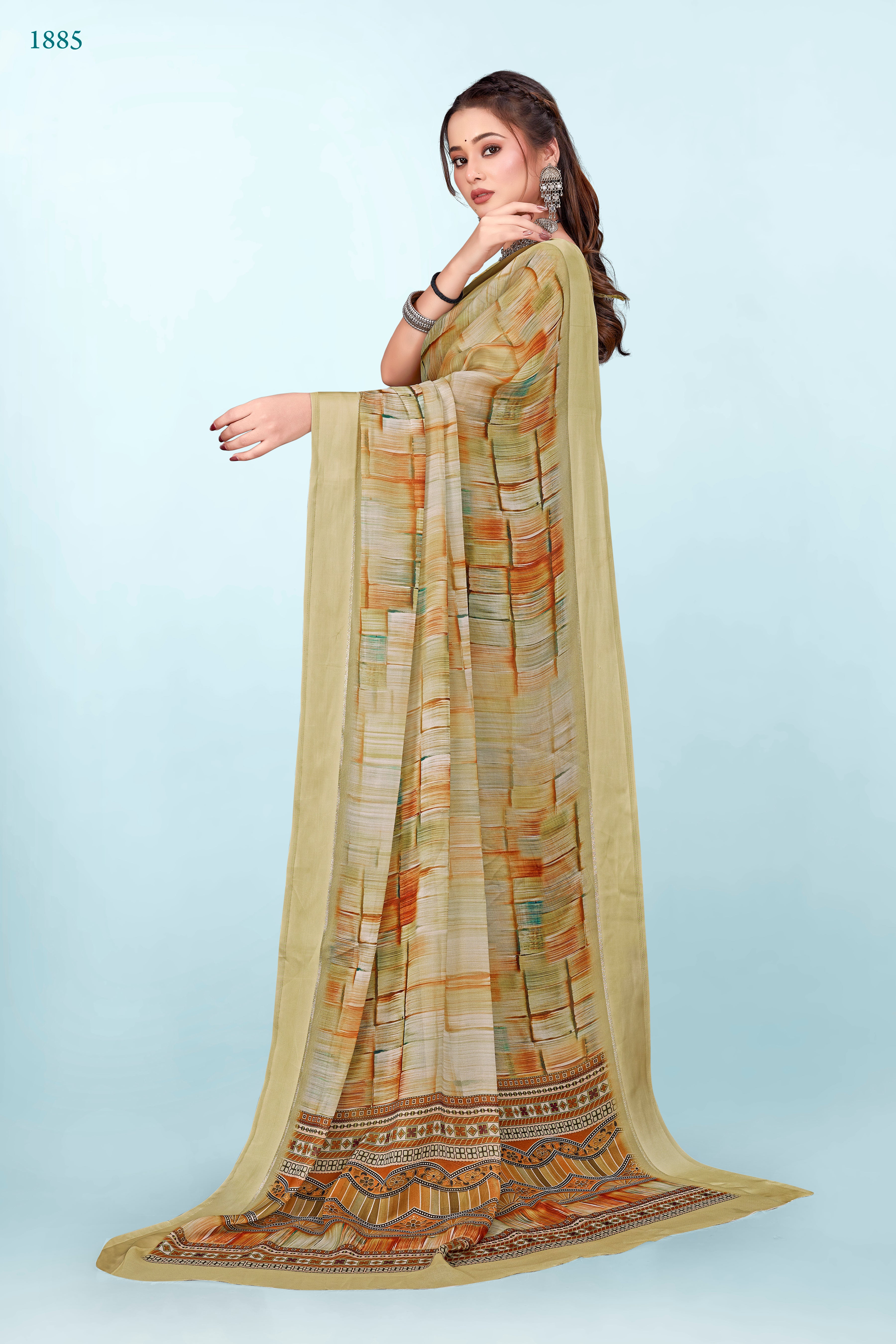 943004 Exclusive Flower Printed Crepe Silk Saree with Satin Border
