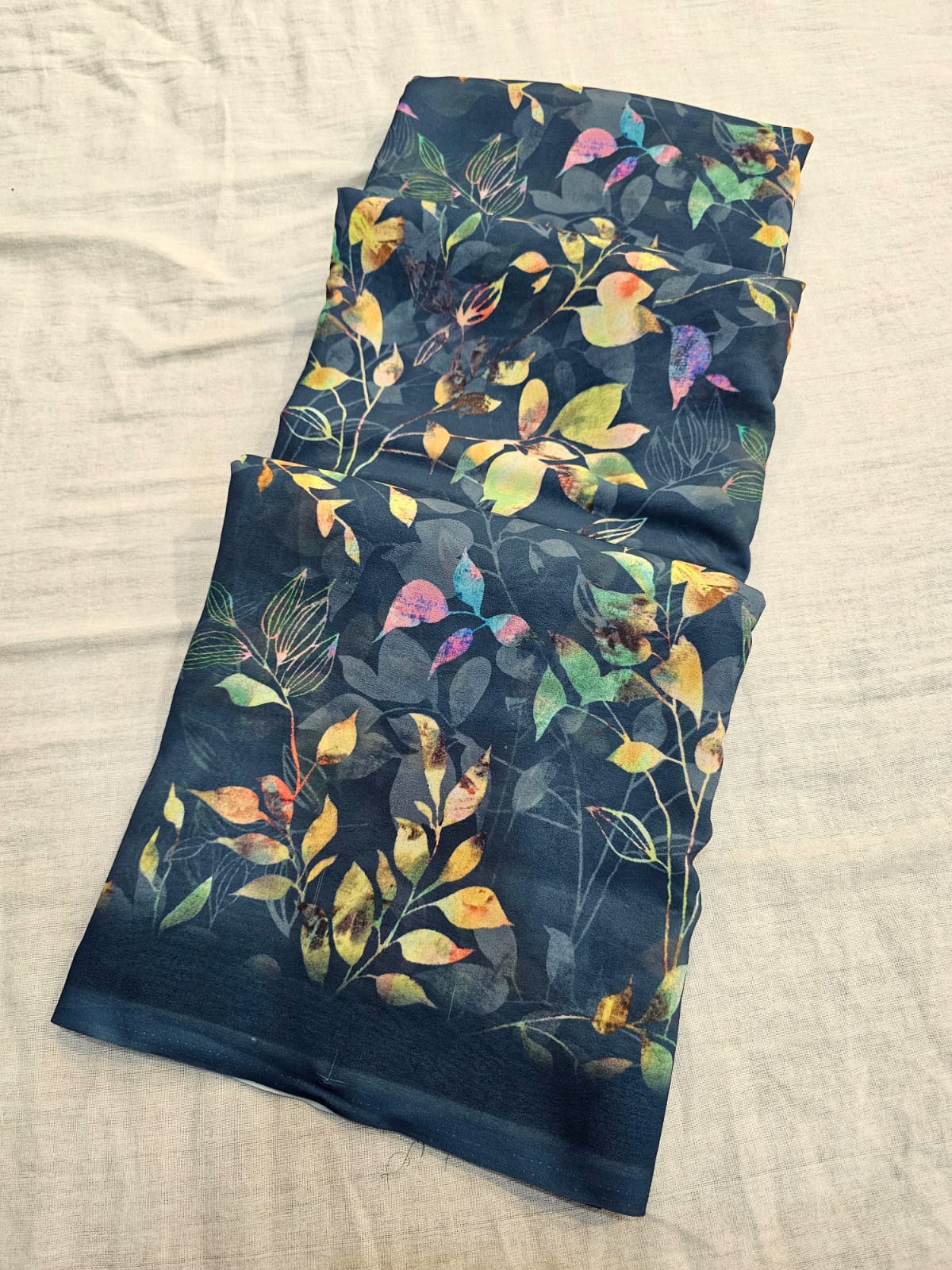 695012 Digital Flower Print Georgette Crepe Saree -