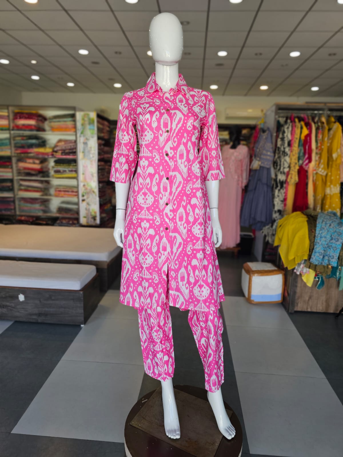 614006 शुद्ध मलमल कॉटन हाथ से पेंट किया हुआ कॉर्ड सेट 