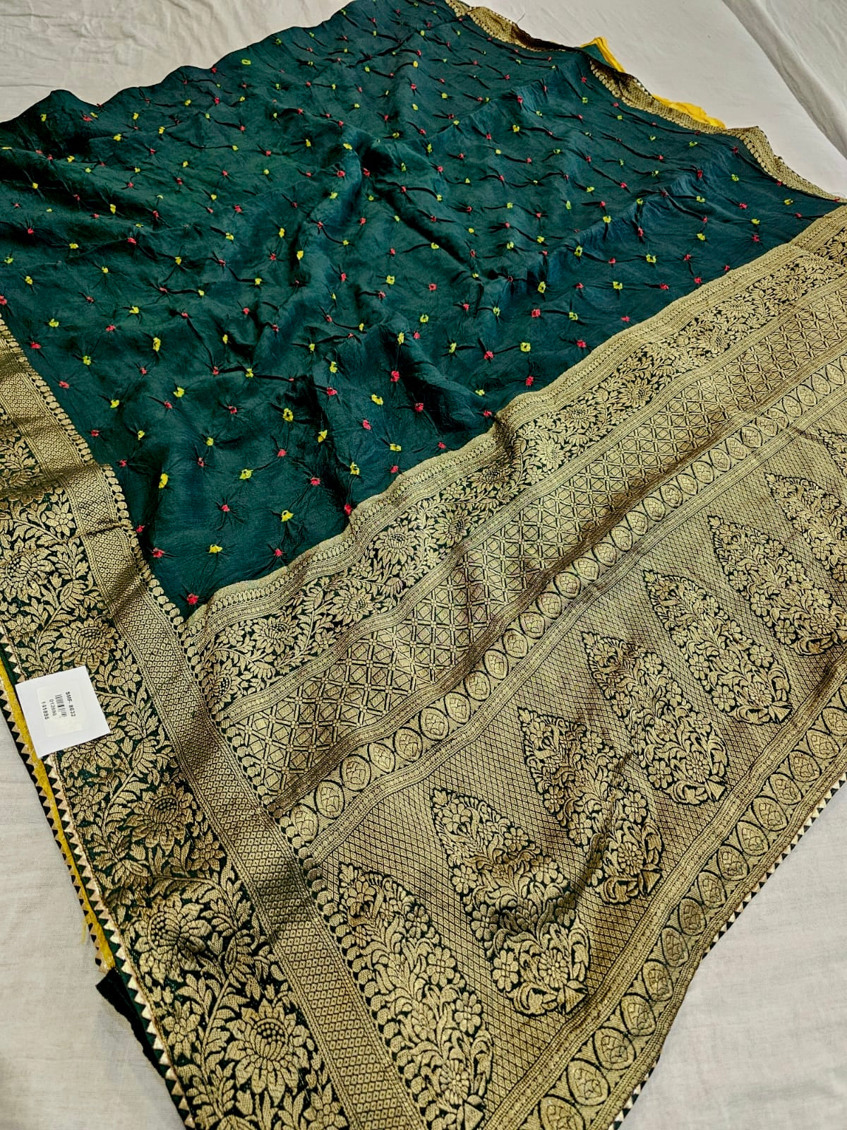 780018 Original Rajasthani Hand Bandhani Saree with Zari Work (711001) - Green