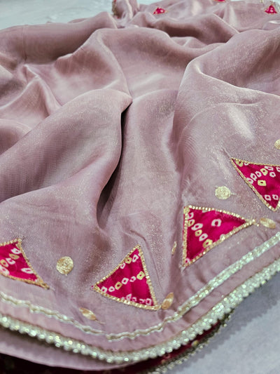 665005 फैंसी डिजाइनर सेमी पार्टी वियर साड़ी बांधनी ब्लाउज के साथ - डस्टी लेवेंडर
