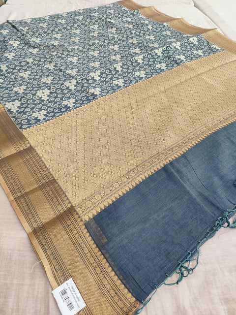 444004 Designer Cotton Resham Weaving Saree with Zari Weaving Border