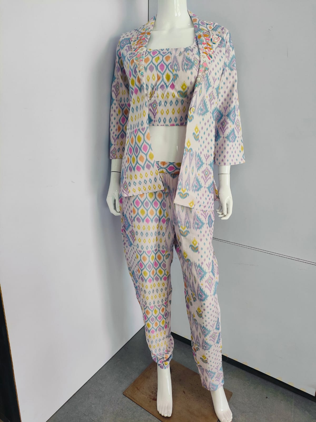 155006 Stylish 3 Pcs Ikkat Print Co-Ord Set With Heavy Hand Work