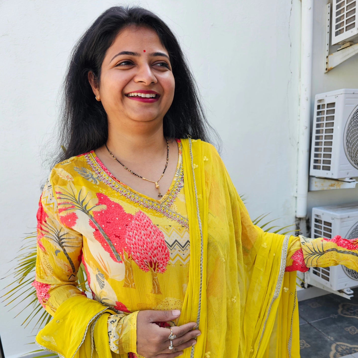 Nayracut Chinon Silk Flower Print Kuti with Dupatta Nad Pant set with Very beautiful handwork on yoke