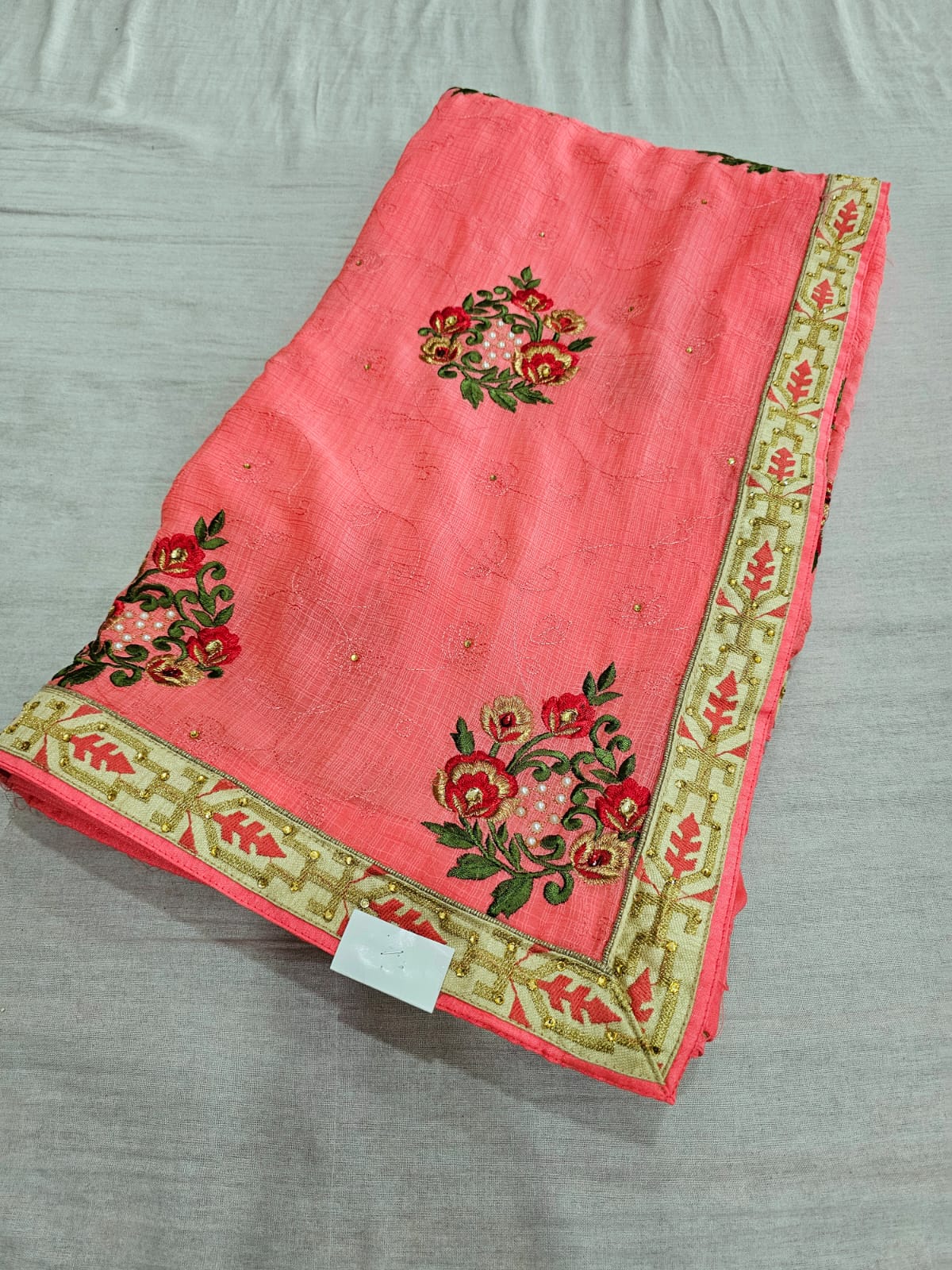 646001 कढ़ाई के साथ भारी शिफॉन पार्टी वियर साड़ी 504009 