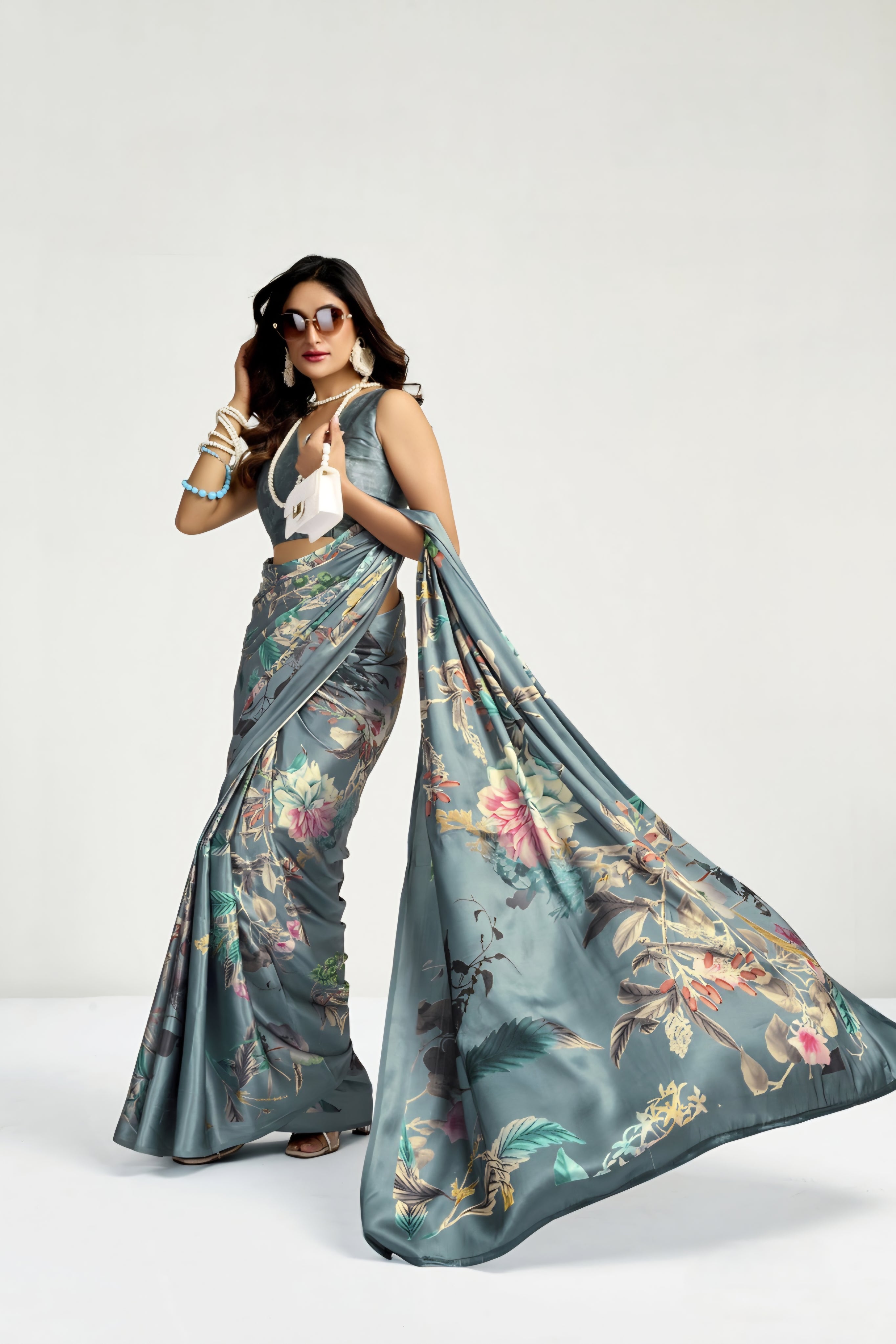 945001 Bollywood Style Digital Print Soft Italian Crepe Silk Saree