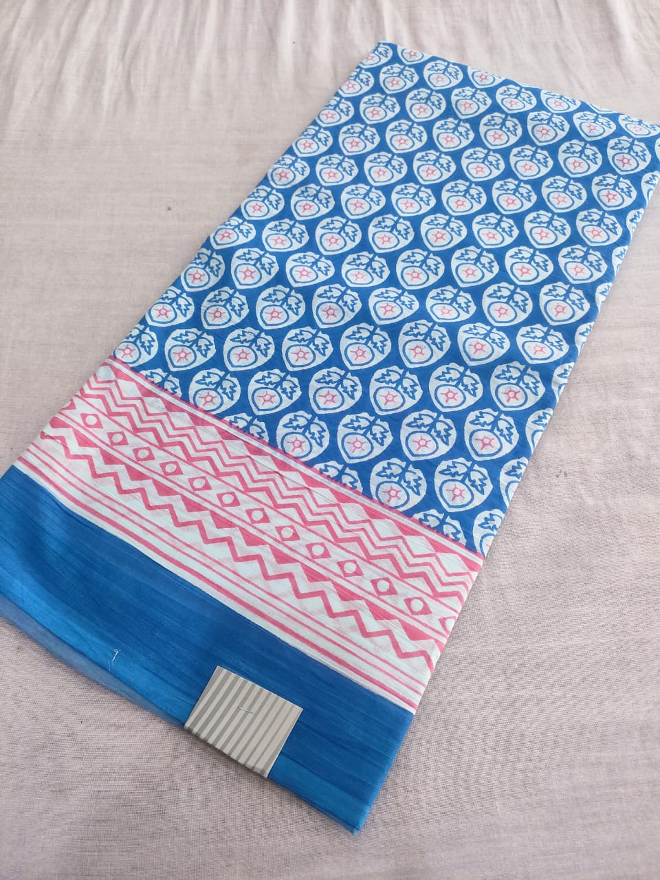 428002 Pure Soft Cotton Hand Printed Saree