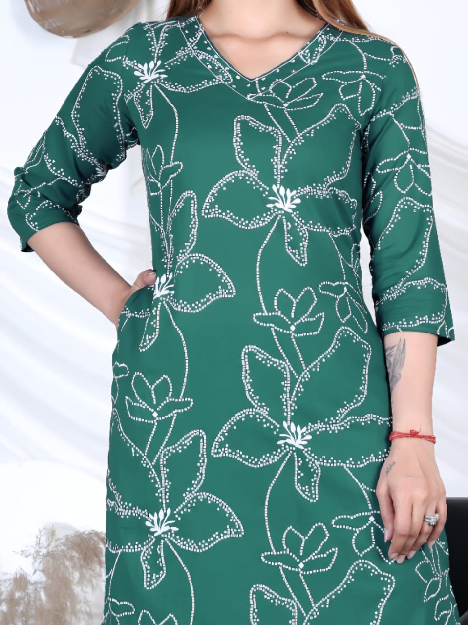 835001 Pure Cotton Straight Flower Print Cotton Kurti With Pant - Green