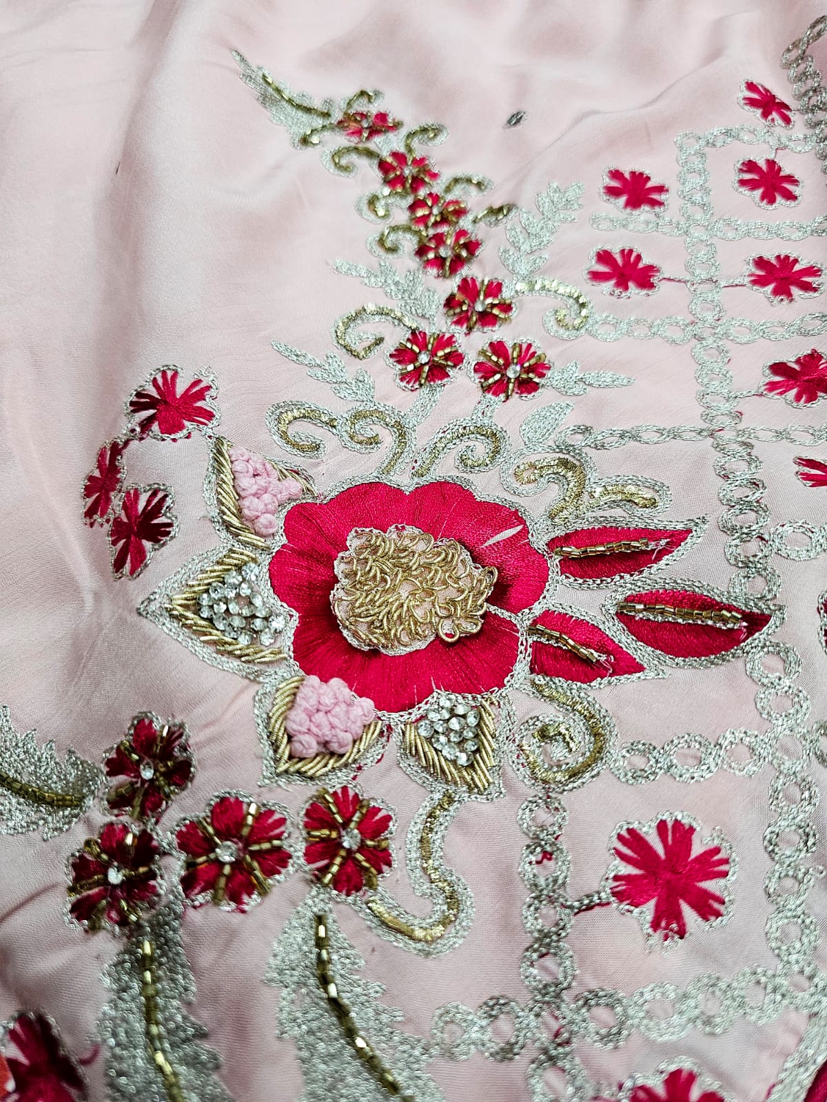 647009 एक्सक्लूसिव डिज़ाइनर पार्टी वियर साड़ी - गुलाबी 