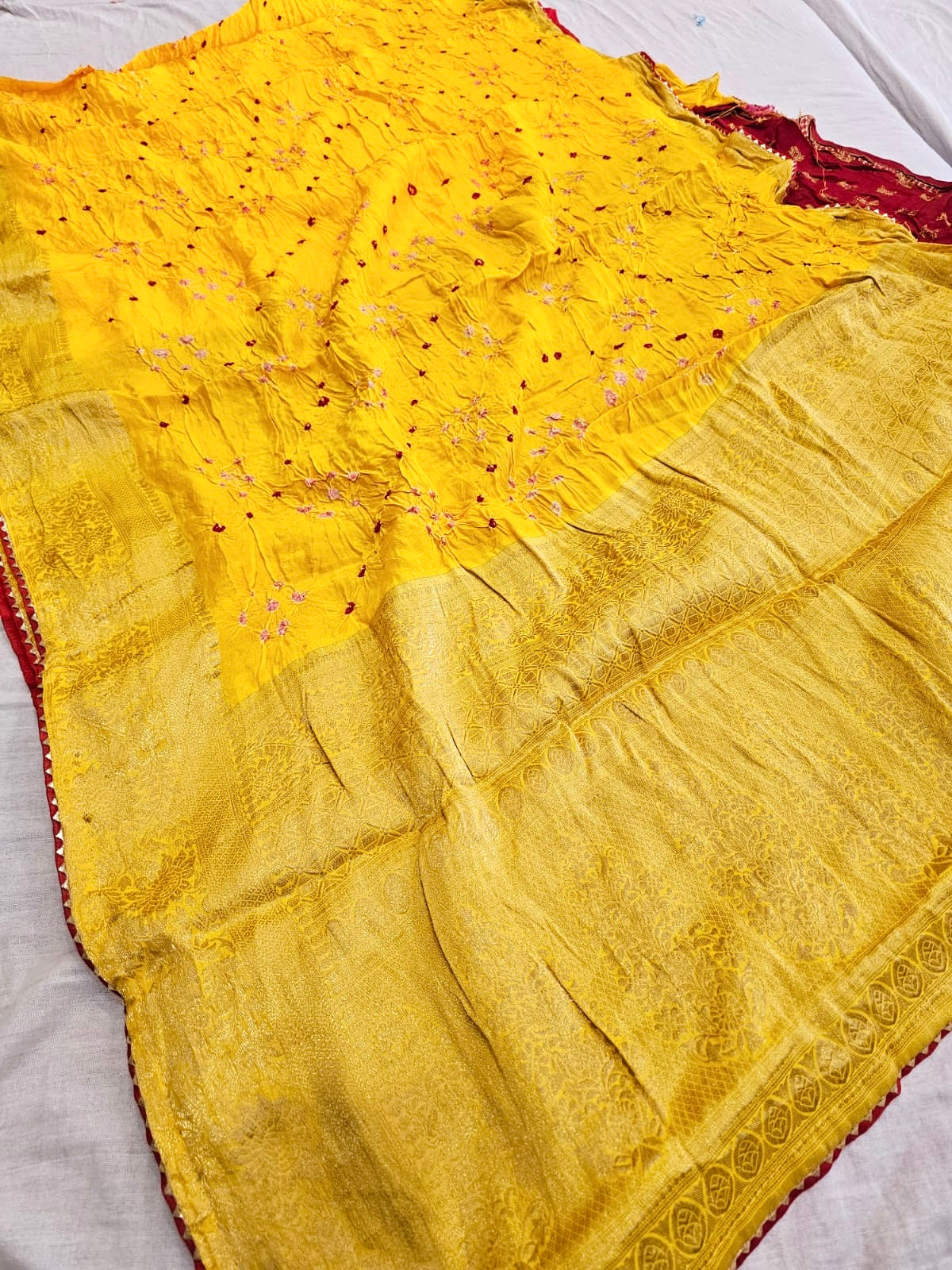 780017 Original Rajasthani Hand Bandhani Saree with Zari Work (711002) yellow