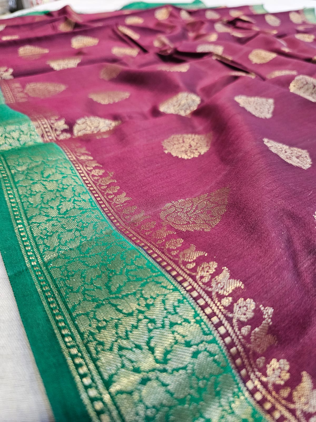 C73005 Pure Banarasi Silk Saree With Silver Zari Weaving