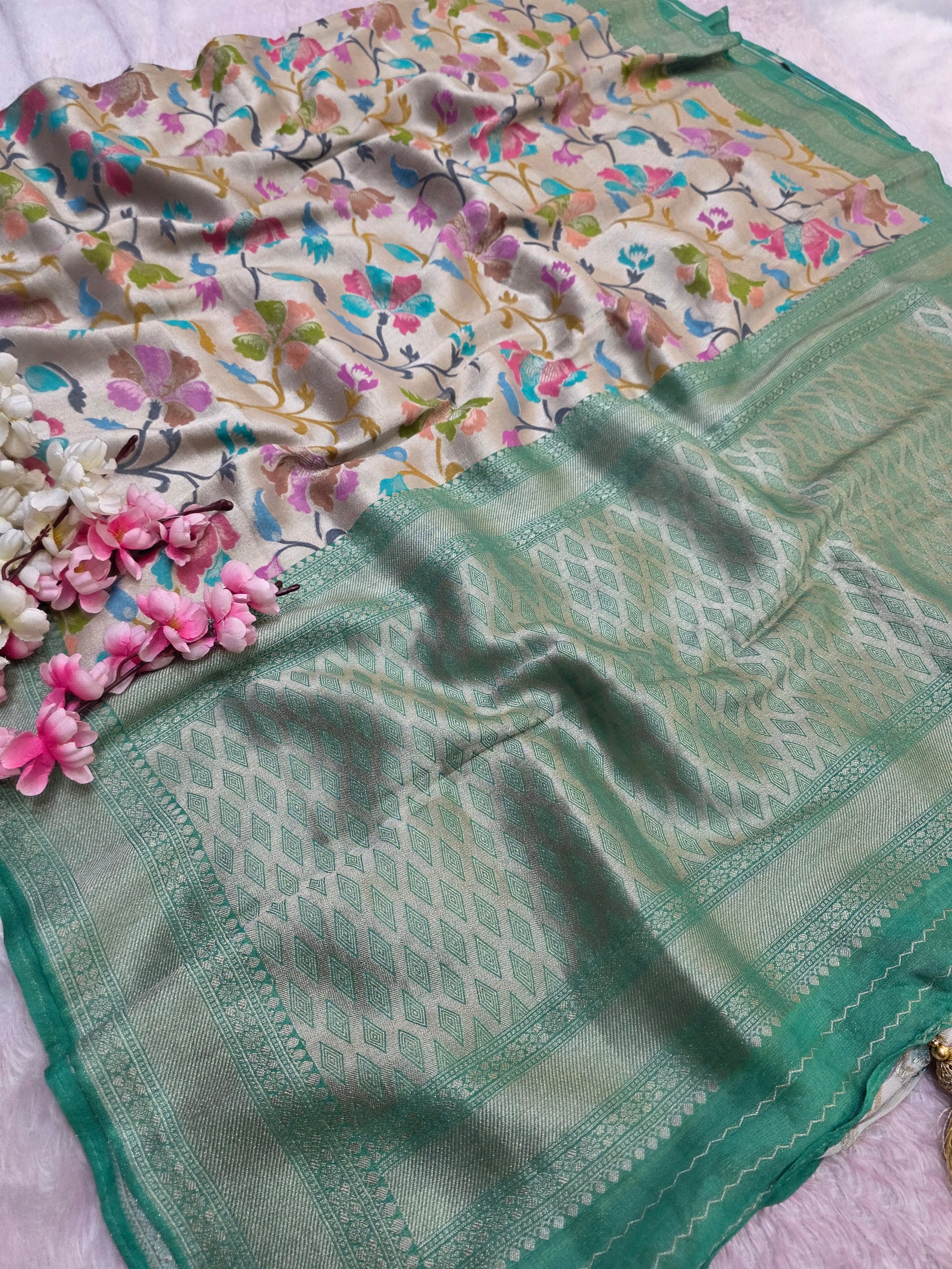 533002 Designer Very Unique Pure Georgette Minakari Work Green Color Saree