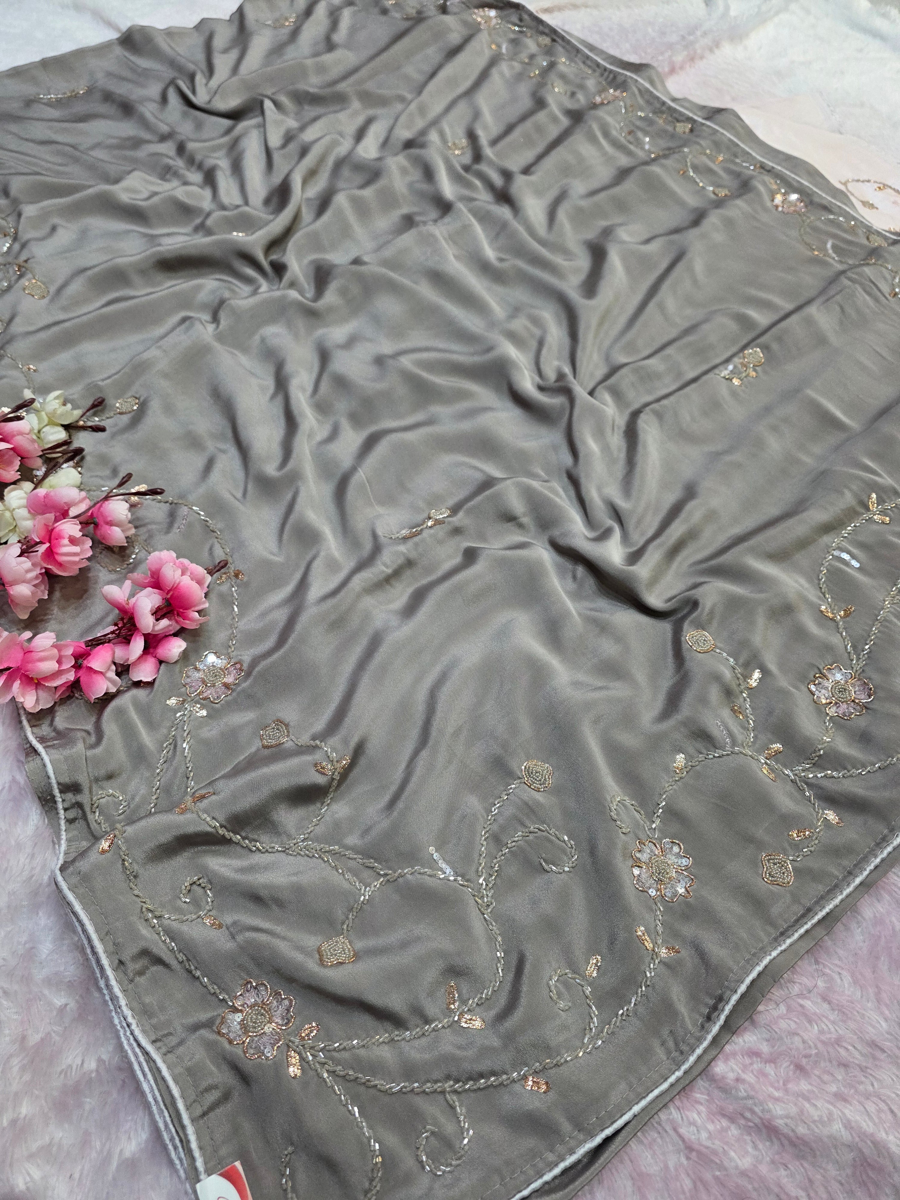 976002 Pure Crepe Silk Hand Work party Wear Saree - Gray