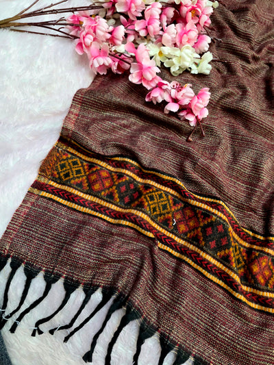 682011 ट्रेंडिंग अजरख प्रिंट इटैलियन क्रेप सिल्क साड़ी - मस्टर्ड 